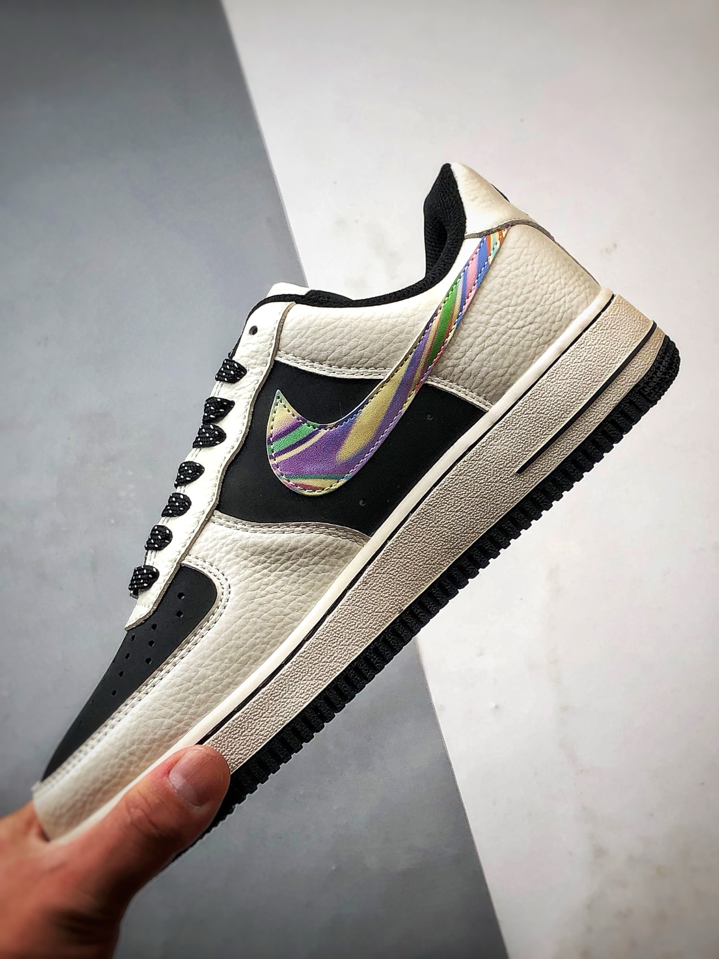 Fx Air Force 1 Low 白黑彩钩 LW9279-011-莆田鞋,莆田鞋货源,高仿鞋,高仿鞋货源,安福档口,莆田高仿鞋,莆田鞋批发,高仿鞋批发,莆田高仿运动鞋,高仿运动鞋,莆田运动鞋 Fx Air Force 1 Low 白黑彩钩 LW9279-011