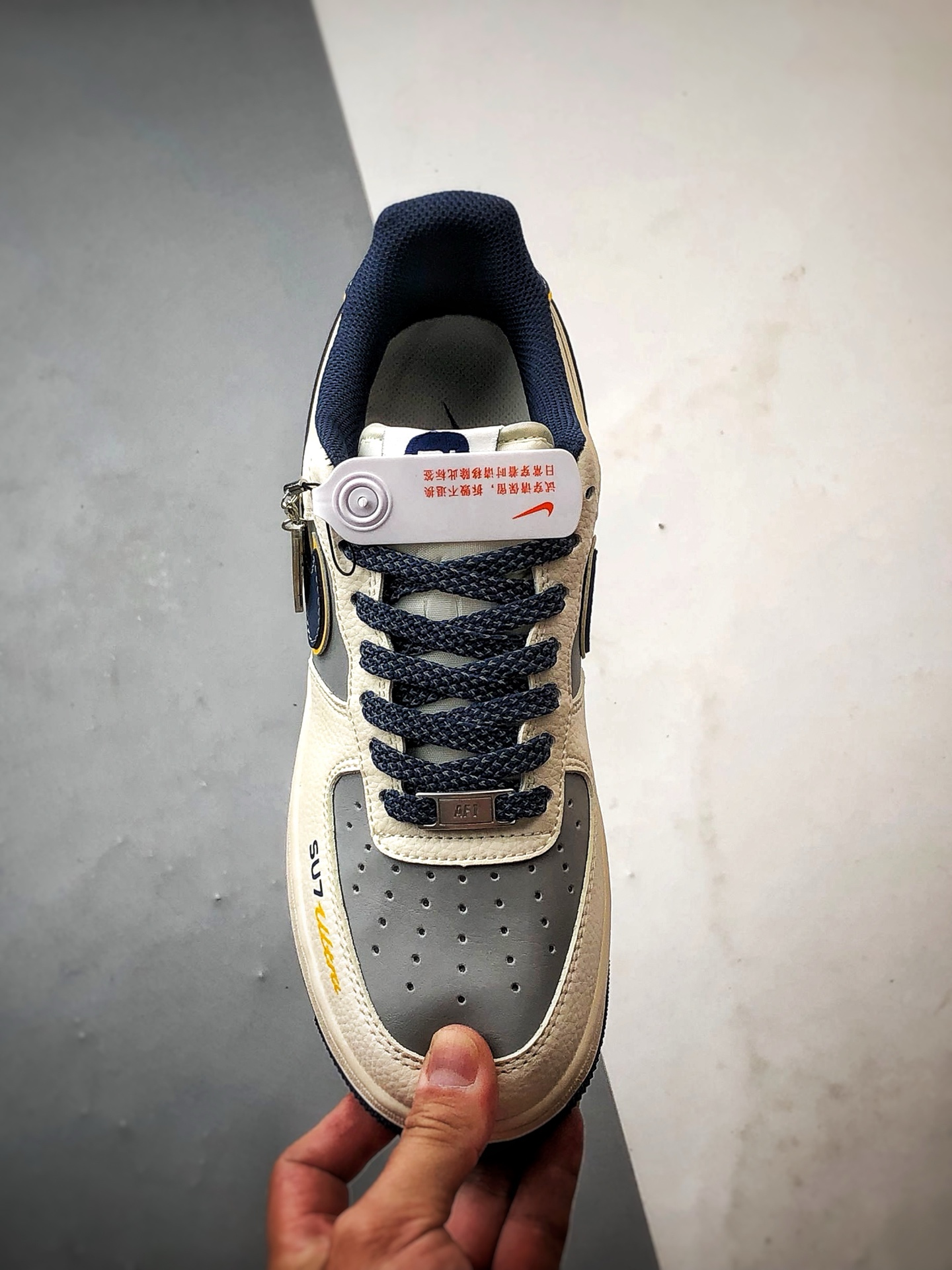 Air Force 1 Low 小米su7米灰蓝黄 XX3168-213-莆田鞋,莆田鞋货源,高仿鞋,高仿鞋货源,安福档口,莆田高仿鞋,莆田鞋批发,高仿鞋批发,莆田高仿运动鞋,高仿运动鞋,莆田运动鞋 Air Force 1 Low 小米su7米灰蓝黄 XX3168-213