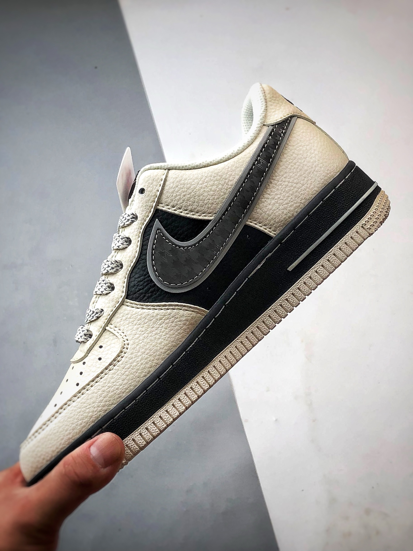 280 Air Force 1 '07 Low 米黑碳灰钩 XX3168-206-Chinese UA Cheap High Quatity Brand Clothes Bags handbags Sneakers wholesale wholesaler seller from China Factory suppliers Fashion Clothing Shoes best Quality Beautiful Price 280 Air Force 1 '07 Low 米黑碳灰钩 XX3168-206