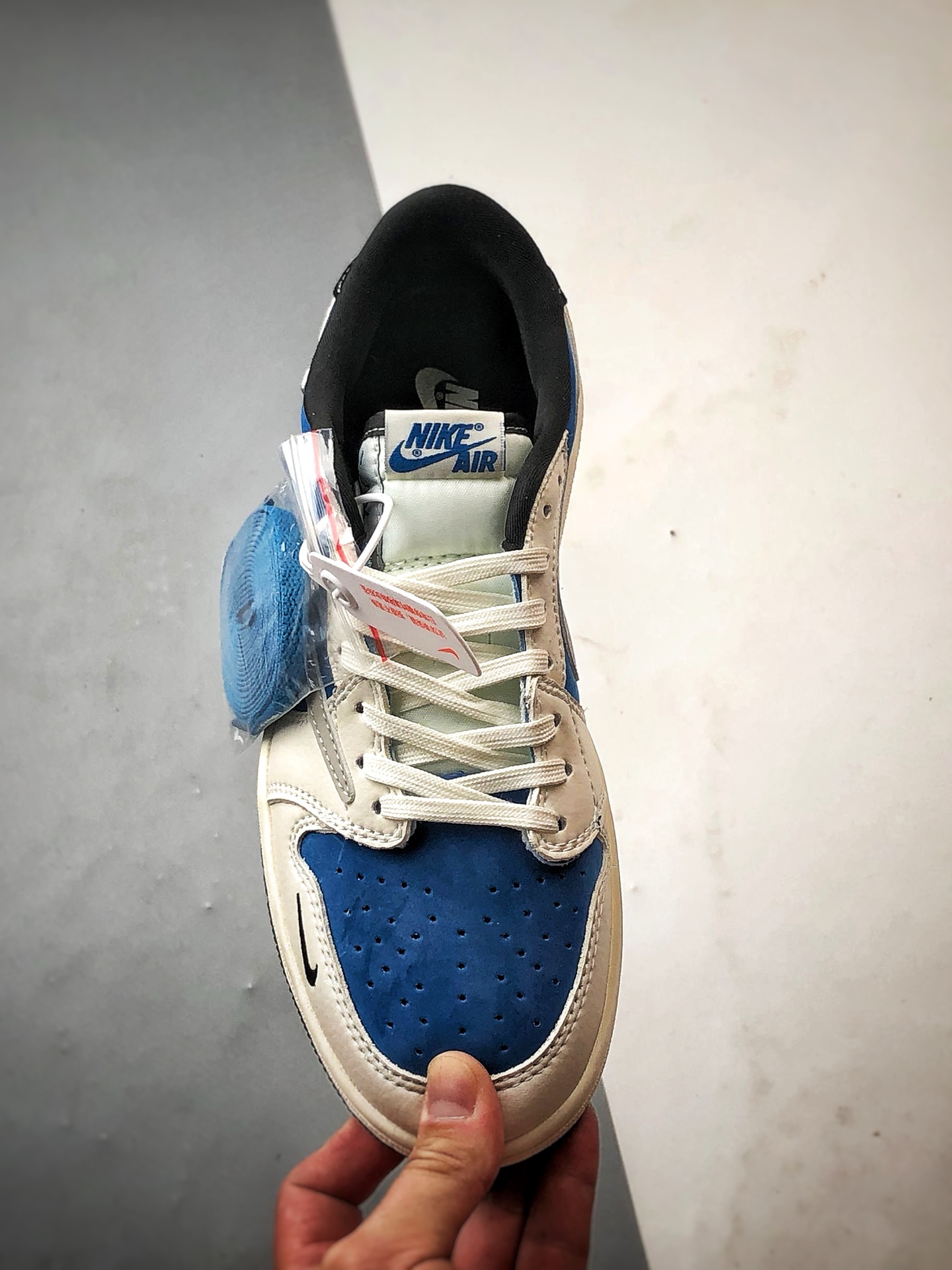 290 Air Jordan 1 Low OG ”高端定制” Kaws米白蓝灰倒钩 XS2024-053-Chinese UA Cheap High Quatity Brand Clothes Bags handbags Sneakers wholesale wholesaler seller from China Factory suppliers Fashion Clothing Shoes best Quality Beautiful Price 290 Air Jordan 1 Low OG ”高端定制” Kaws米白蓝灰倒钩 XS2024-053