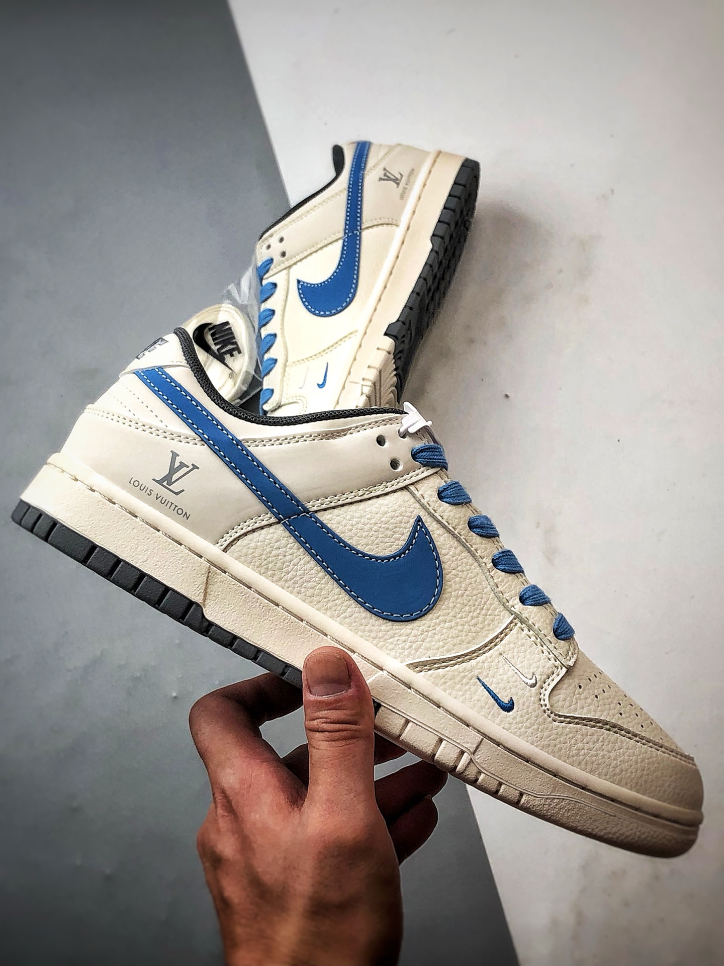 290 NK Dunk Low Retro ”DIY高端定制” LV反光米灰蓝钩 低帮休闲运动板鞋 JP1648-006