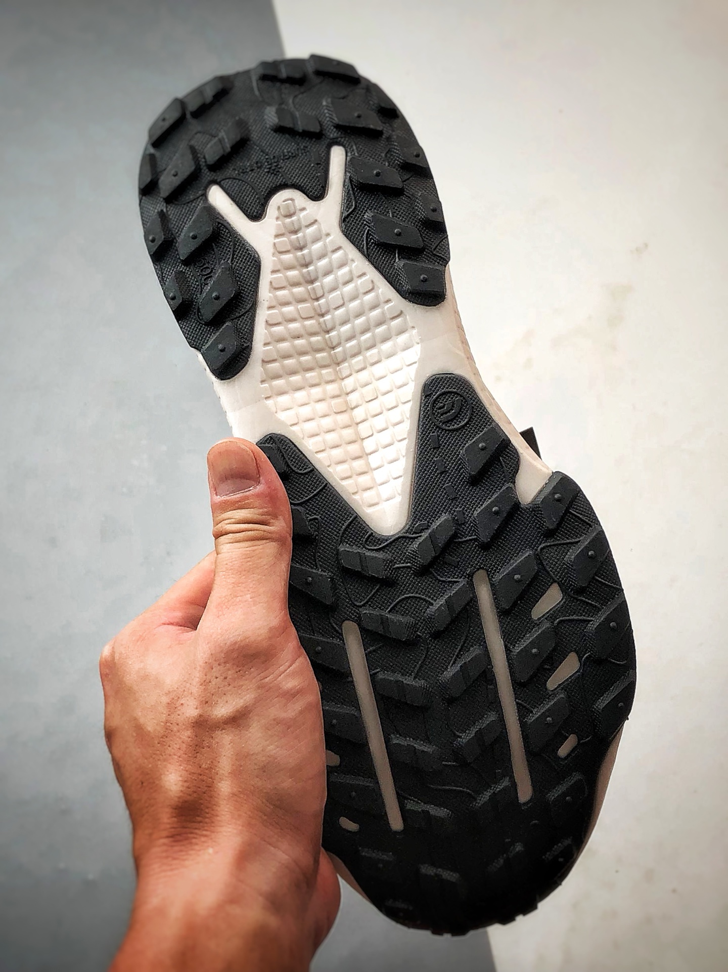 210 北面The North Face Altamesa 500 黑白 圆头系带减震耐磨低帮越野徒步鞋