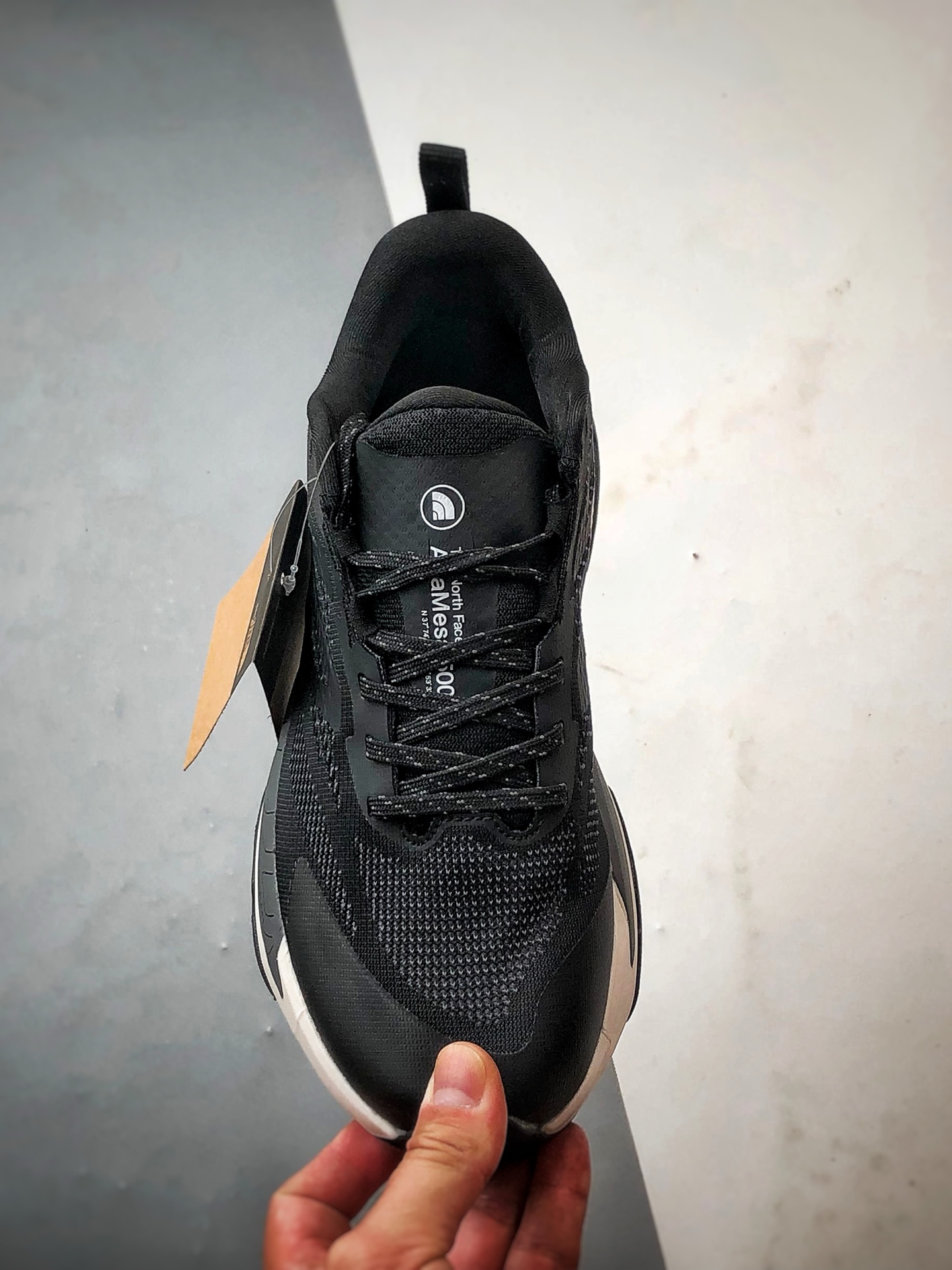 210 北面The North Face Altamesa 500 黑白 圆头系带减震耐磨低帮越野徒步鞋