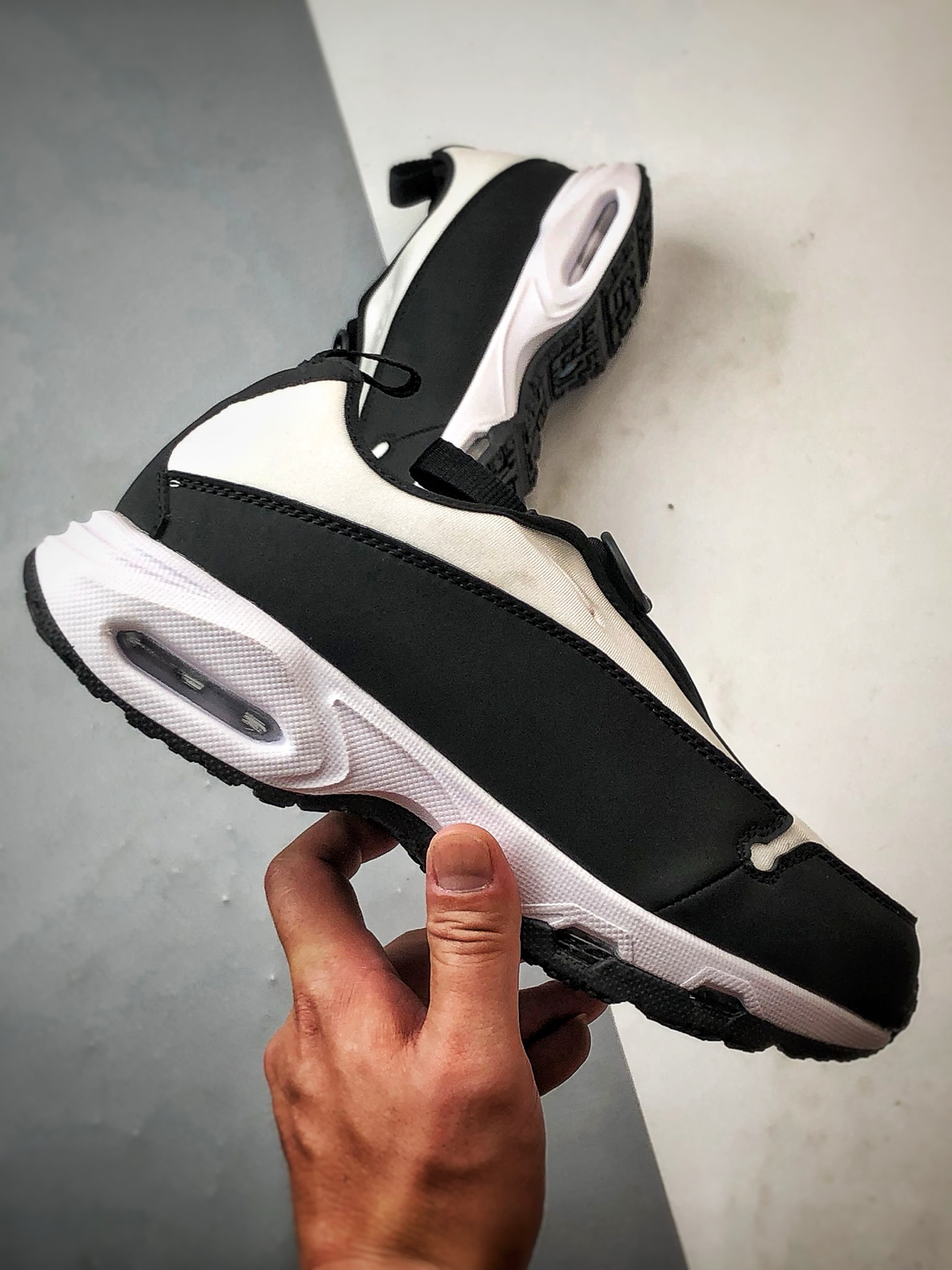 200 CDG x NK Air Max Sunder 黑白 联名款解构机能风全掌气垫休闲跑步鞋-Chinese UA Cheap High Quatity Brand Clothes Bags handbags Sneakers wholesale wholesaler seller from China Factory suppliers Fashion Clothing Shoes best Quality Beautiful Price 200 CDG x NK Air Max Sunder 黑白 联名款解构机能风全掌气垫休闲跑步鞋