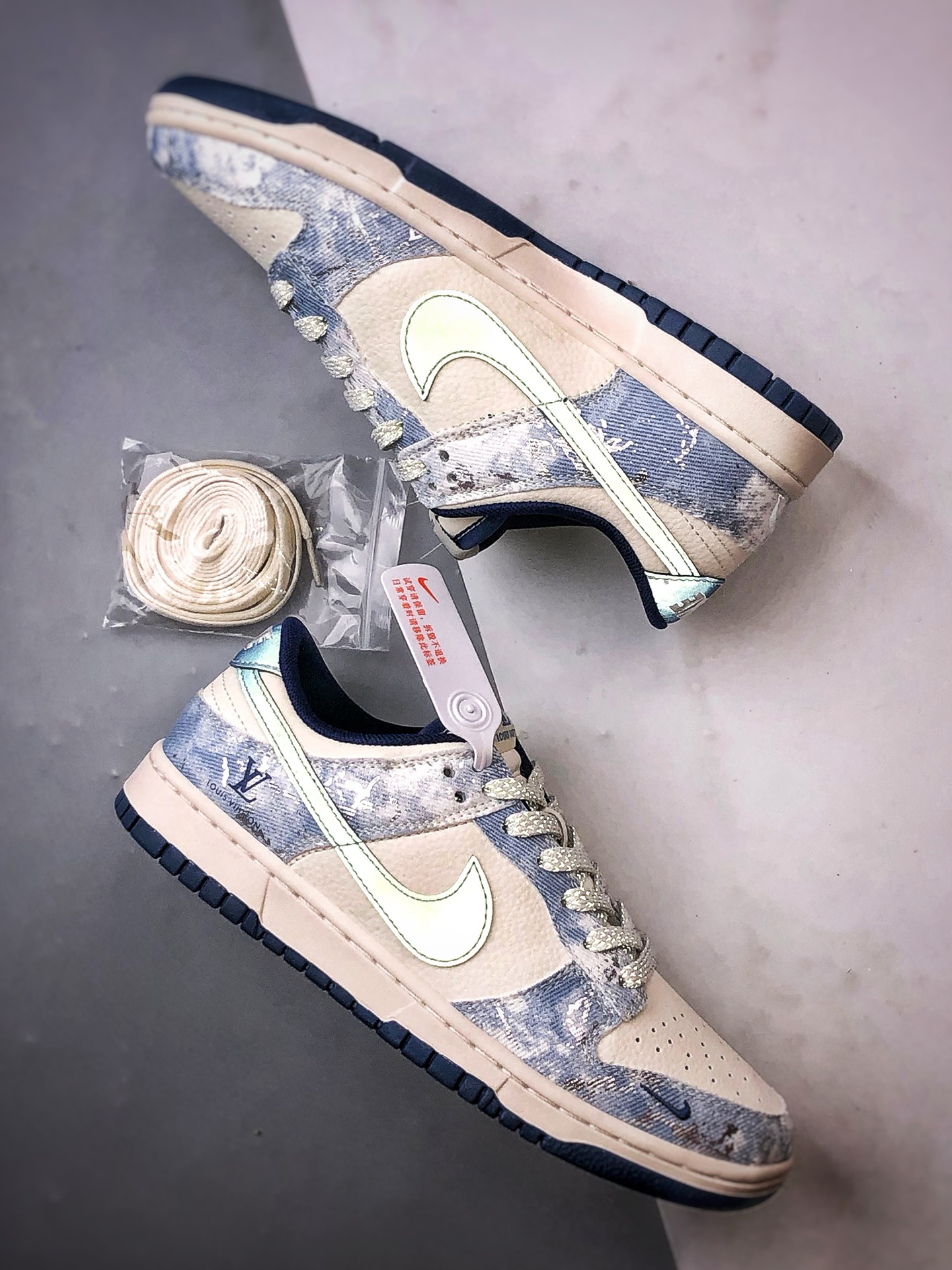 290 NK Dunk Low Retro ”DIY高端定制” LV米白蓝牛仔布 低帮休闲运动板鞋 JP1648-019