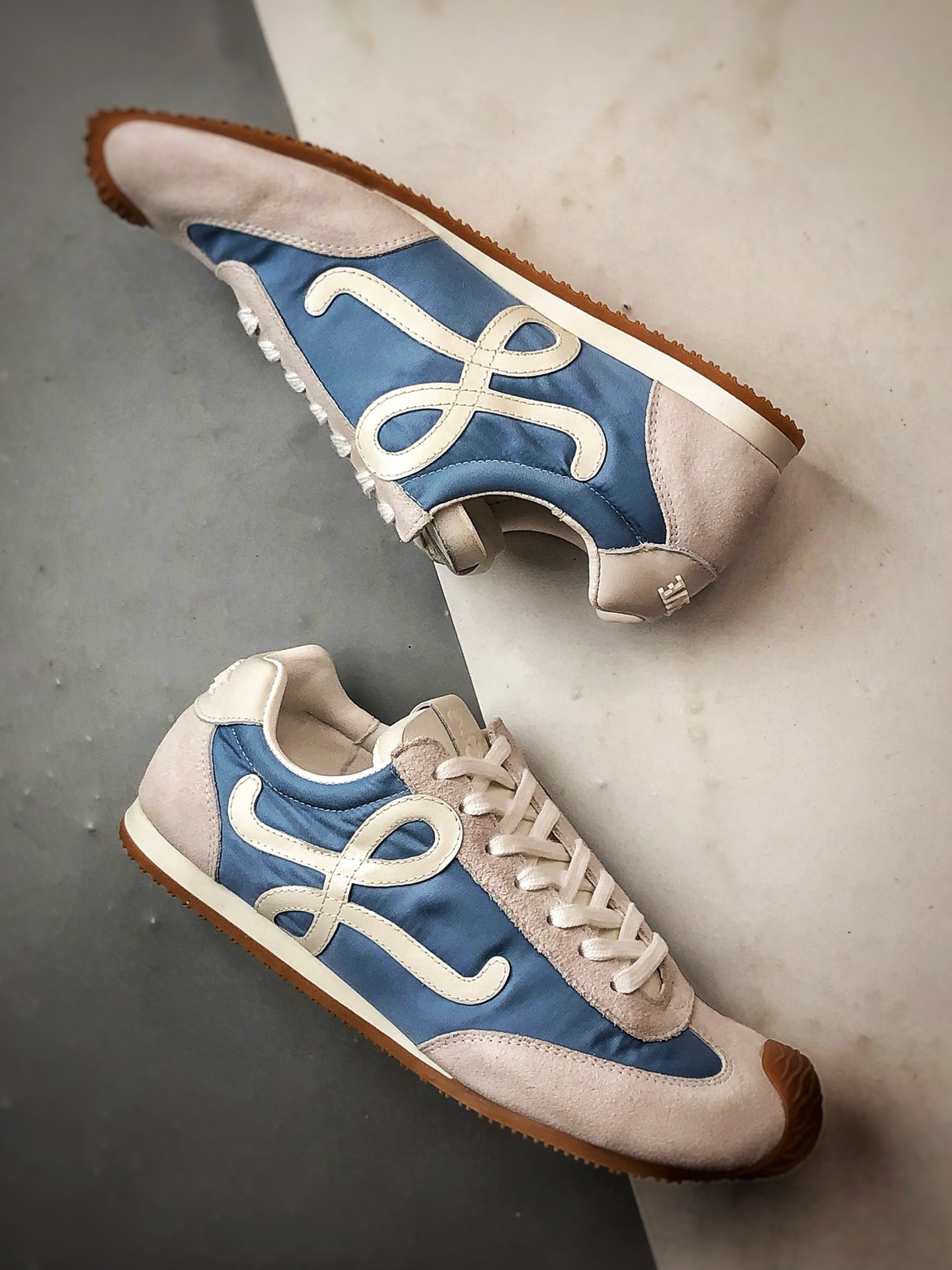 370 市售顶级 任意细节不惧对比 罗意威/Loewe 2025 | Ballet Runner 2.0 蓝色 早春新款爆款芭蕾舞鞋-Chinese UA Cheap High Quatity Brand Clothes Bags handbags Sneakers wholesale wholesaler seller from China Factory suppliers Fashion Clothing Shoes best Quality Beautiful Price 370 市售顶级 任意细节不惧对比 罗意威/Loewe 2025 | Ballet Runner 2.0 蓝色 早春新款爆款芭蕾舞鞋