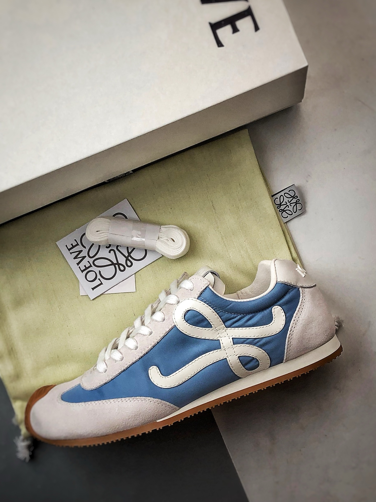 370 市售顶级 任意细节不惧对比 罗意威/Loewe 2025 | Ballet Runner 2.0 蓝色 早春新款爆款芭蕾舞鞋-Chinese UA Cheap High Quatity Brand Clothes Bags handbags Sneakers wholesale wholesaler seller from China Factory suppliers Fashion Clothing Shoes best Quality Beautiful Price 370 市售顶级 任意细节不惧对比 罗意威/Loewe 2025 | Ballet Runner 2.0 蓝色 早春新款爆款芭蕾舞鞋