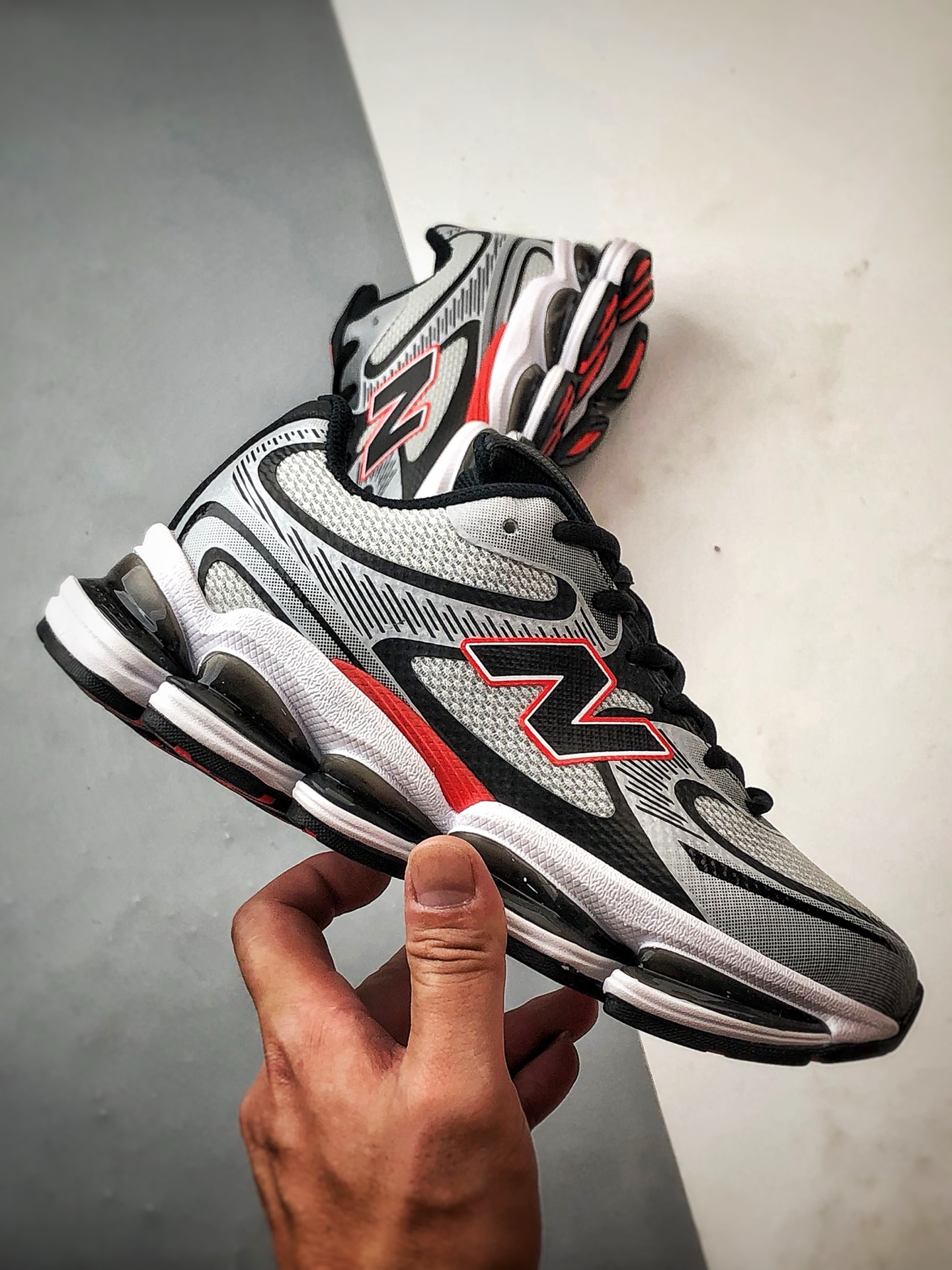 220 New Balance ABZORB 2000 灰黑红 舒适百搭气垫低帮休闲跑步鞋 U2000KOA-Chinese UA Cheap High Quatity Brand Clothes Bags handbags Sneakers wholesale wholesaler seller from China Factory suppliers Fashion Clothing Shoes best Quality Beautiful Price 220 New Balance ABZORB 2000 灰黑红 舒适百搭气垫低帮休闲跑步鞋 U2000KOA