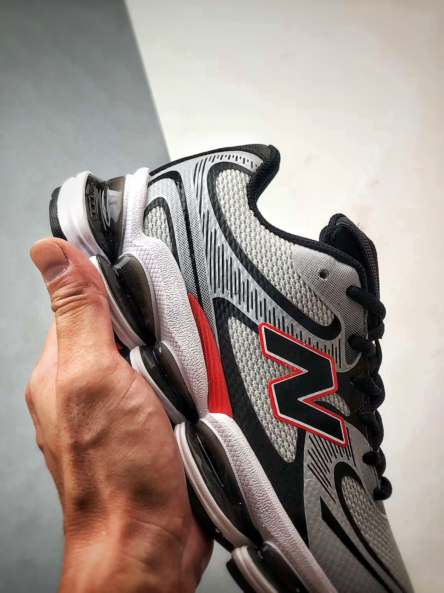 220 New Balance ABZORB 2000 灰黑红 舒适百搭气垫低帮休闲跑步鞋 U2000KOA-Chinese UA Cheap High Quatity Brand Clothes Bags handbags Sneakers wholesale wholesaler seller from China Factory suppliers Fashion Clothing Shoes best Quality Beautiful Price 220 New Balance ABZORB 2000 灰黑红 舒适百搭气垫低帮休闲跑步鞋 U2000KOA