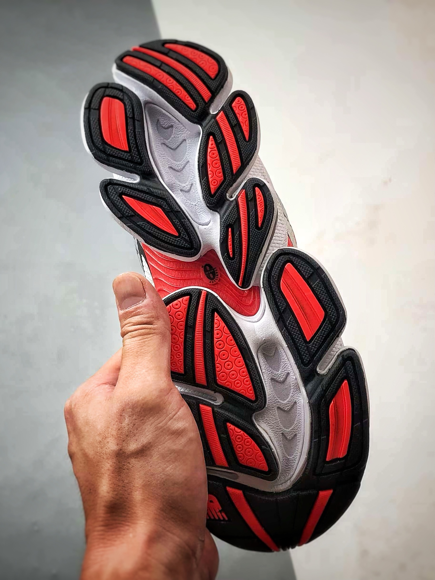 220 New Balance ABZORB 2000 灰黑红 舒适百搭气垫低帮休闲跑步鞋 U2000KOA-Chinese UA Cheap High Quatity Brand Clothes Bags handbags Sneakers wholesale wholesaler seller from China Factory suppliers Fashion Clothing Shoes best Quality Beautiful Price 220 New Balance ABZORB 2000 灰黑红 舒适百搭气垫低帮休闲跑步鞋 U2000KOA