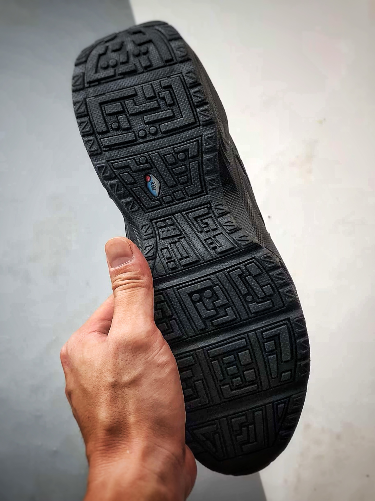 200 NK Air Max Sunder 黑色 解构机能风全掌气垫休闲跑步鞋