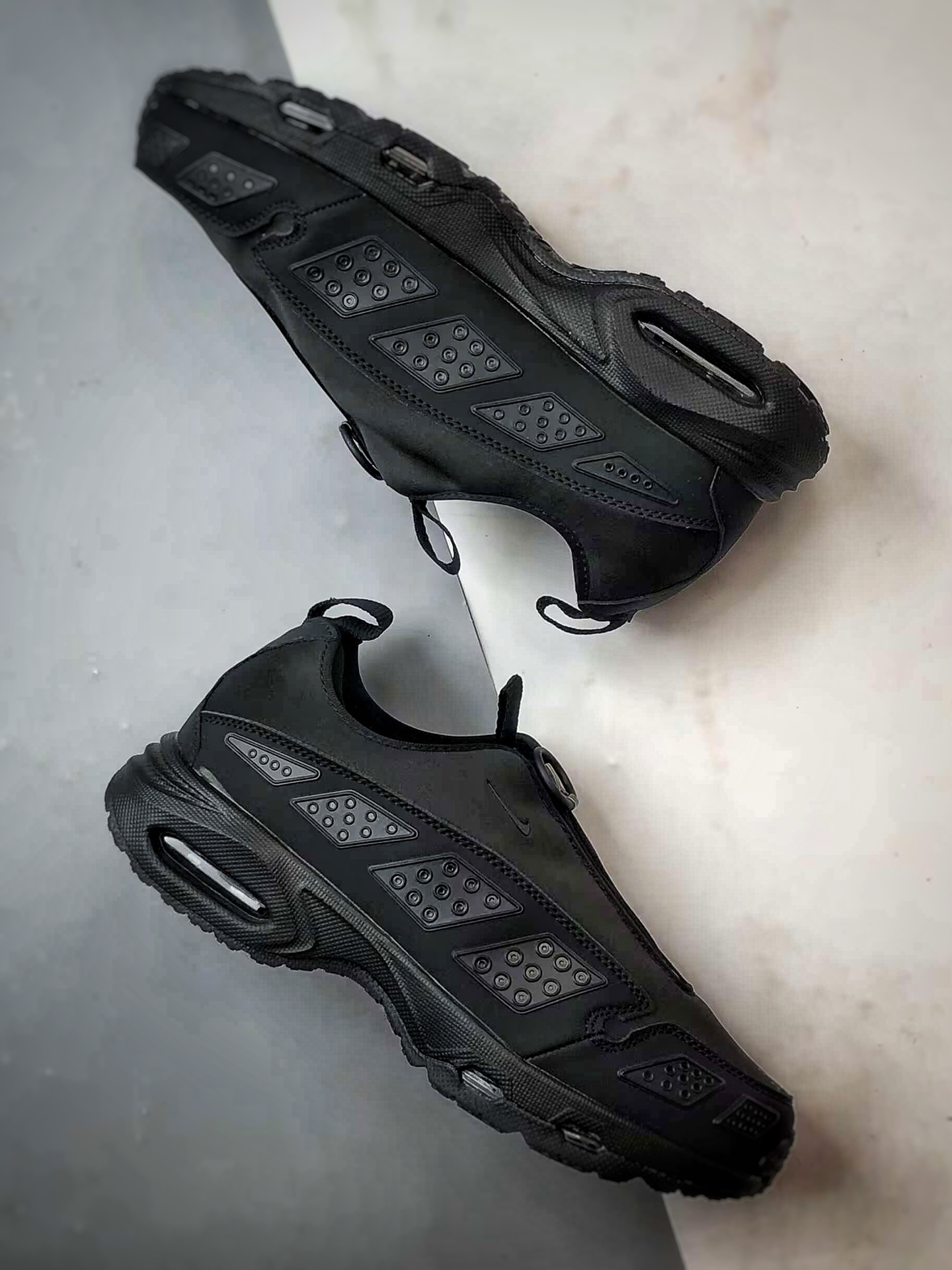 200 NK Air Max Sunder 黑色 解构机能风全掌气垫休闲跑步鞋