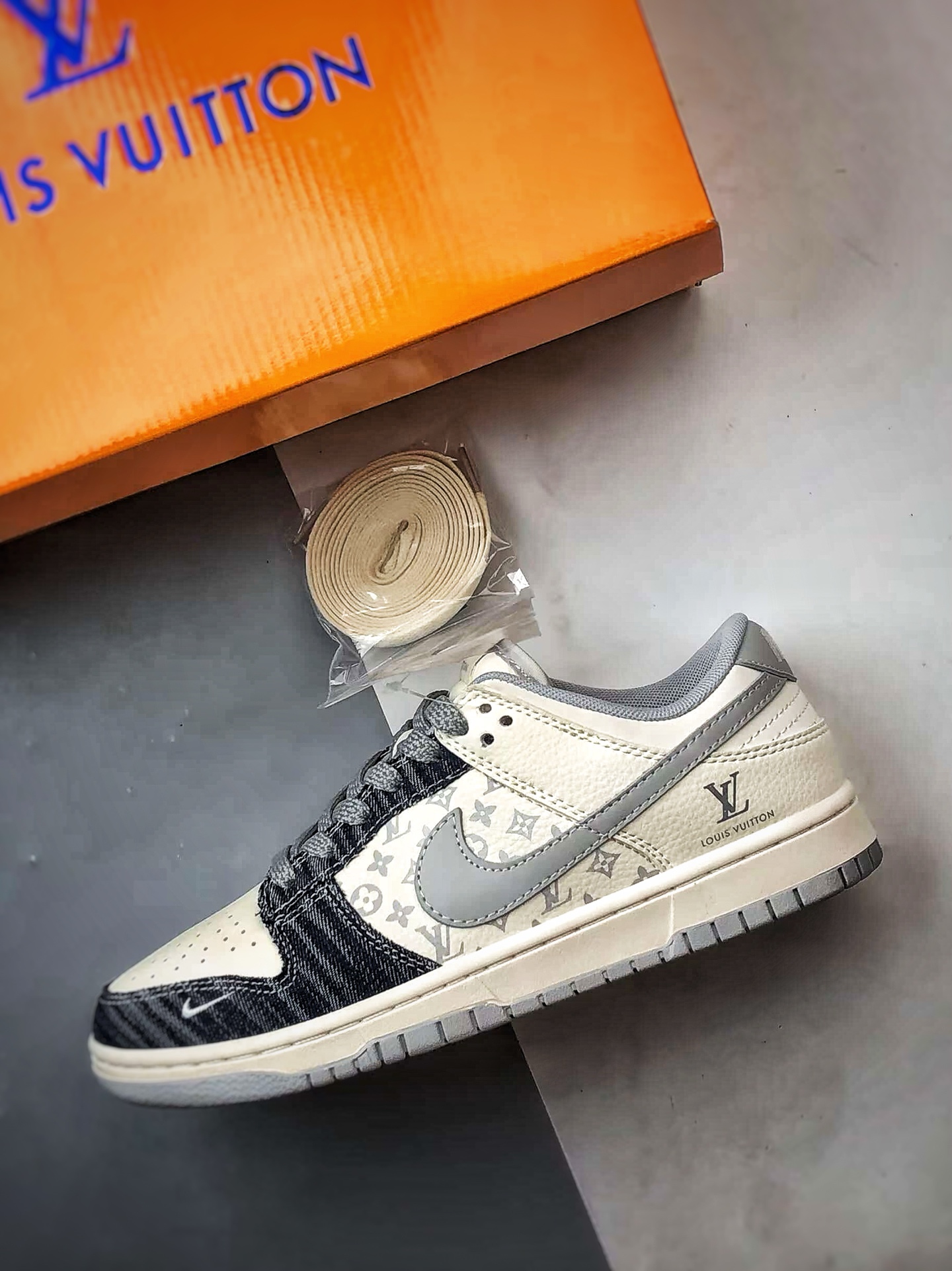 290 NK Dunk Low Retro ”DIY高端定制” LV米灰黑牛仔 低帮休闲运动板鞋 JP1648-018