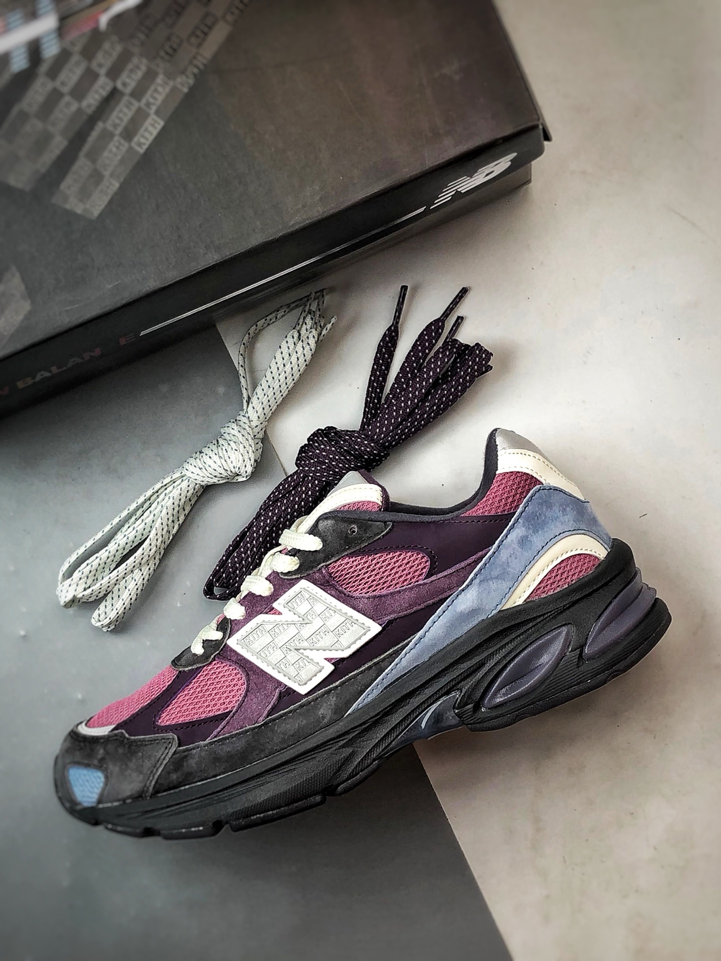 240 KITH x New Balance NB 2010系列 紫黑 联名款新百伦经典复古生活休闲运动鞋 U2010KTC-Chinese UA Cheap High Quatity Brand Clothes Bags handbags Sneakers wholesale wholesaler seller from China Factory suppliers Fashion Clothing Shoes best Quality Beautiful Price 240 KITH x New Balance NB 2010系列 紫黑 联名款新百伦经典复古生活休闲运动鞋 U2010KTC