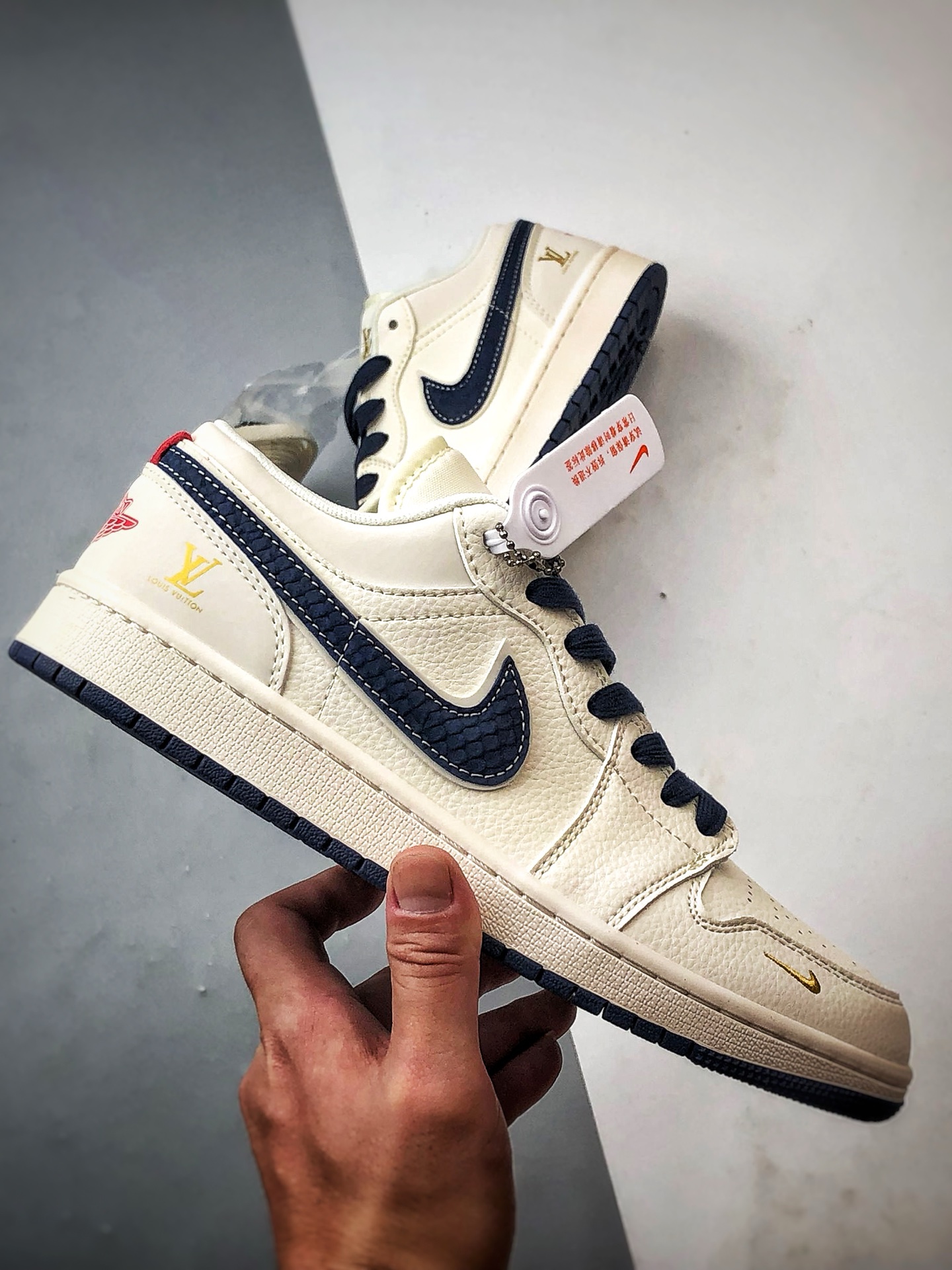 290 Air Jordan 1 Low OG ”高端定制” LV米白深蓝小金钩 XX3168-171