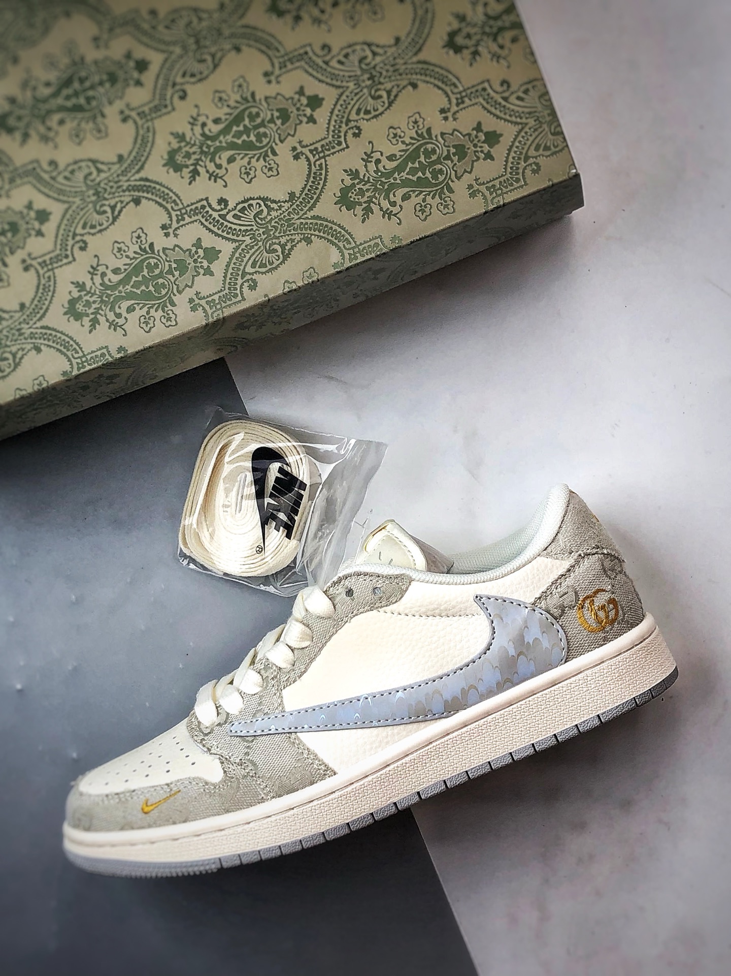 290 Air Jordan 1 Low OG ”高端定制” 古驰米白灰牛仔布倒钩 XS7089-604