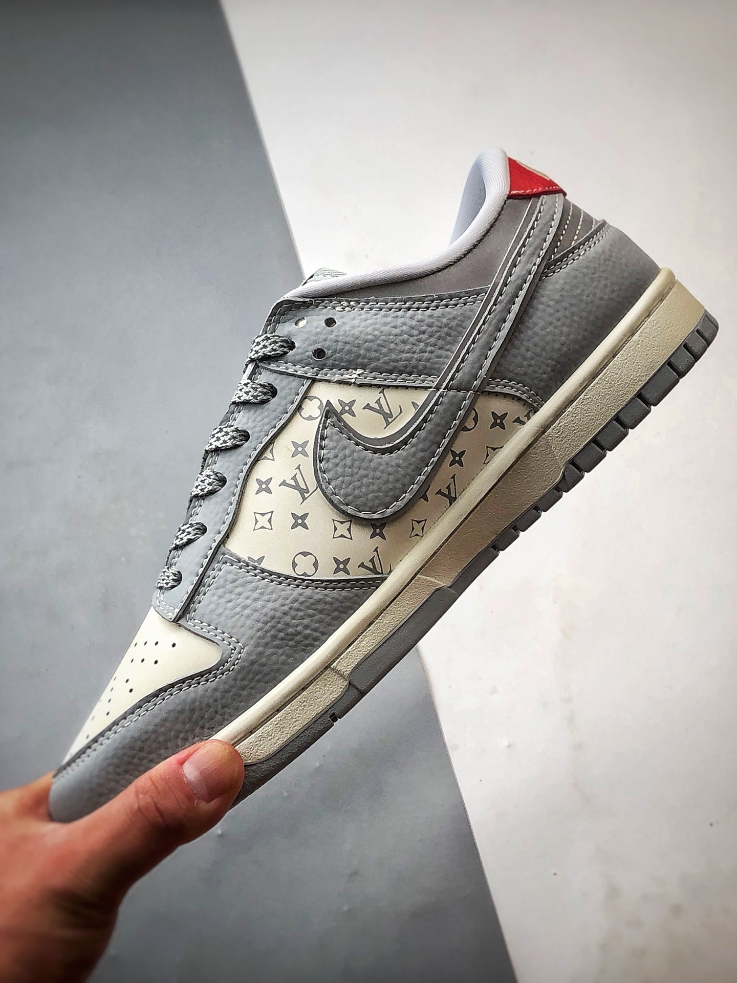 290 NK Dunk Low Retro ”DIY高端定制” LV印花米白灰 低帮休闲运动板鞋 SC9207-426