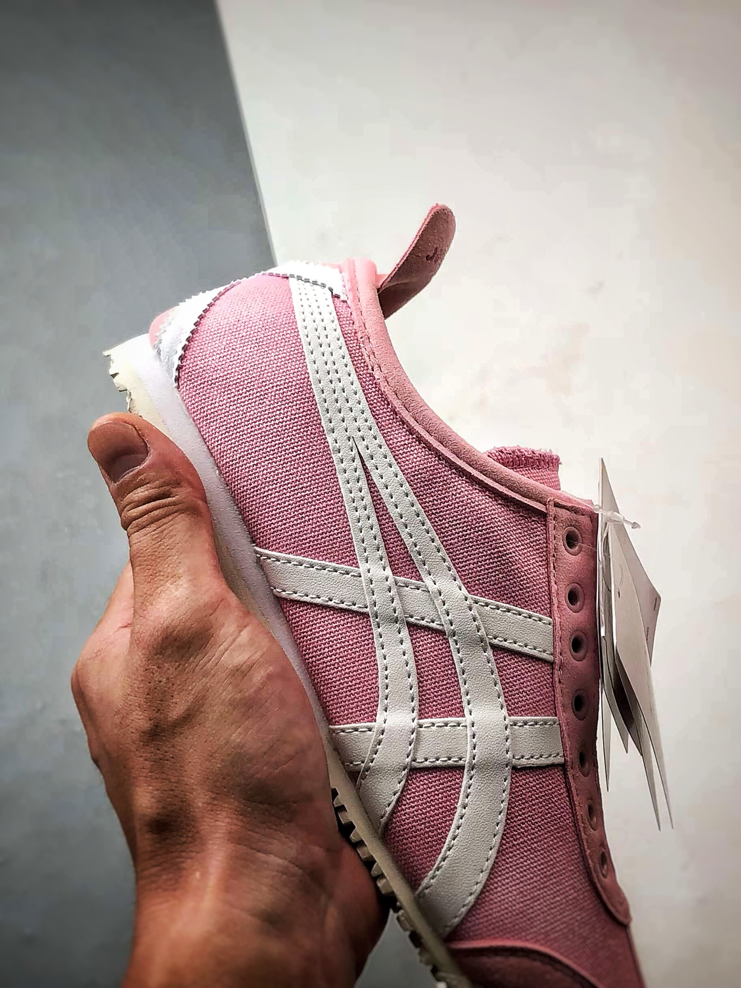 150 Asics 鬼冢虎 Mexico 66 Slip-On 帆布粉白 1183A360-205-Chinese UA Cheap High Quatity Brand Clothes Bags handbags Sneakers wholesale wholesaler seller from China Factory suppliers Fashion Clothing Shoes best Quality Beautiful Price 150 Asics 鬼冢虎 Mexico 66 Slip-On 帆布粉白 1183A360-205