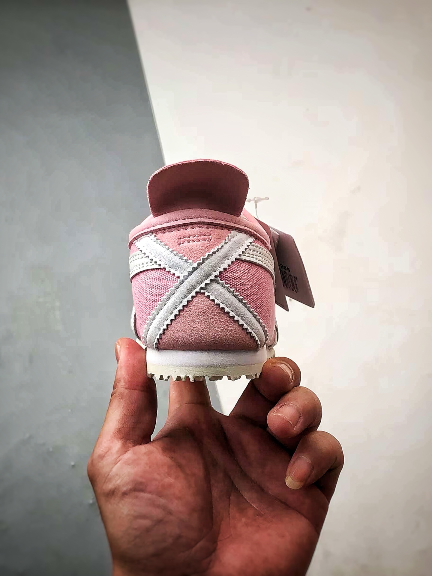 150 Asics 鬼冢虎 Mexico 66 Slip-On 帆布粉白 1183A360-205-Chinese UA Cheap High Quatity Brand Clothes Bags handbags Sneakers wholesale wholesaler seller from China Factory suppliers Fashion Clothing Shoes best Quality Beautiful Price 150 Asics 鬼冢虎 Mexico 66 Slip-On 帆布粉白 1183A360-205