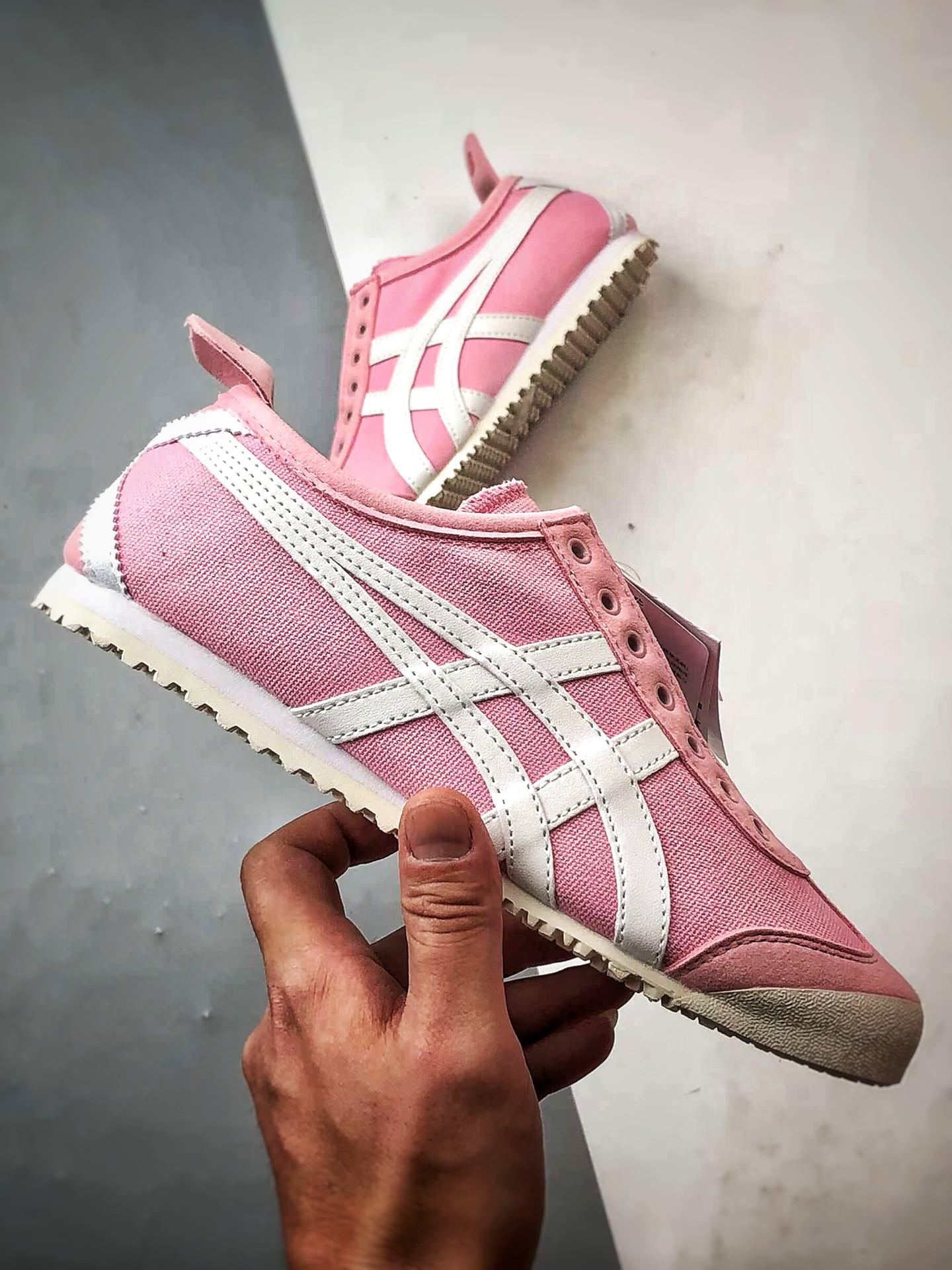 150 Asics 鬼冢虎 Mexico 66 Slip-On 帆布粉白 1183A360-205-Chinese UA Cheap High Quatity Brand Clothes Bags handbags Sneakers wholesale wholesaler seller from China Factory suppliers Fashion Clothing Shoes best Quality Beautiful Price 150 Asics 鬼冢虎 Mexico 66 Slip-On 帆布粉白 1183A360-205