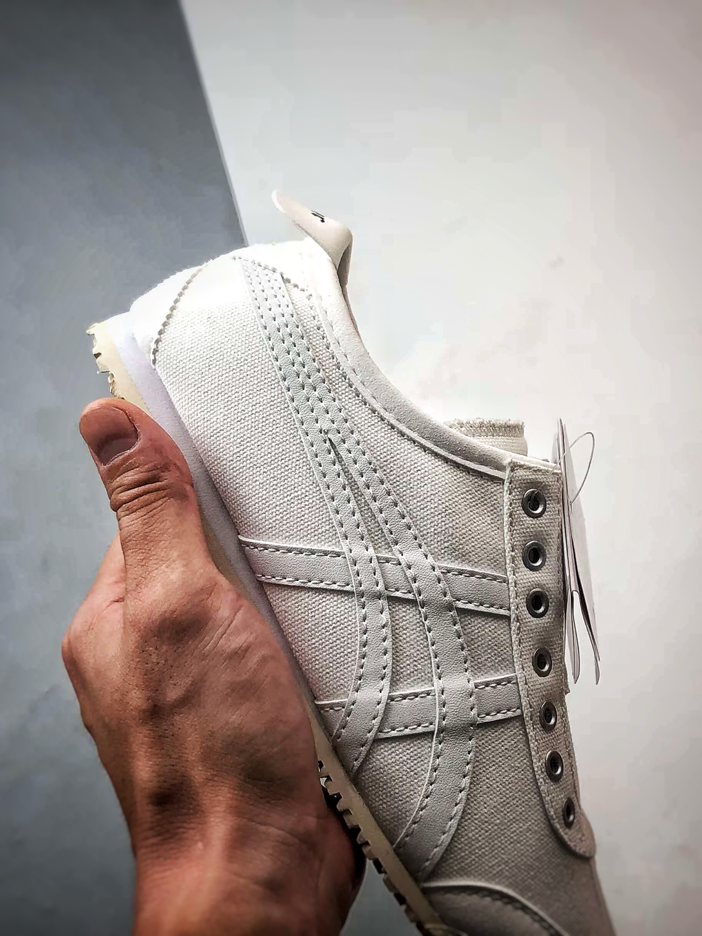 150 Asics 鬼冢虎 Mexico 66 Slip-On 帆布白色 1183C141-100