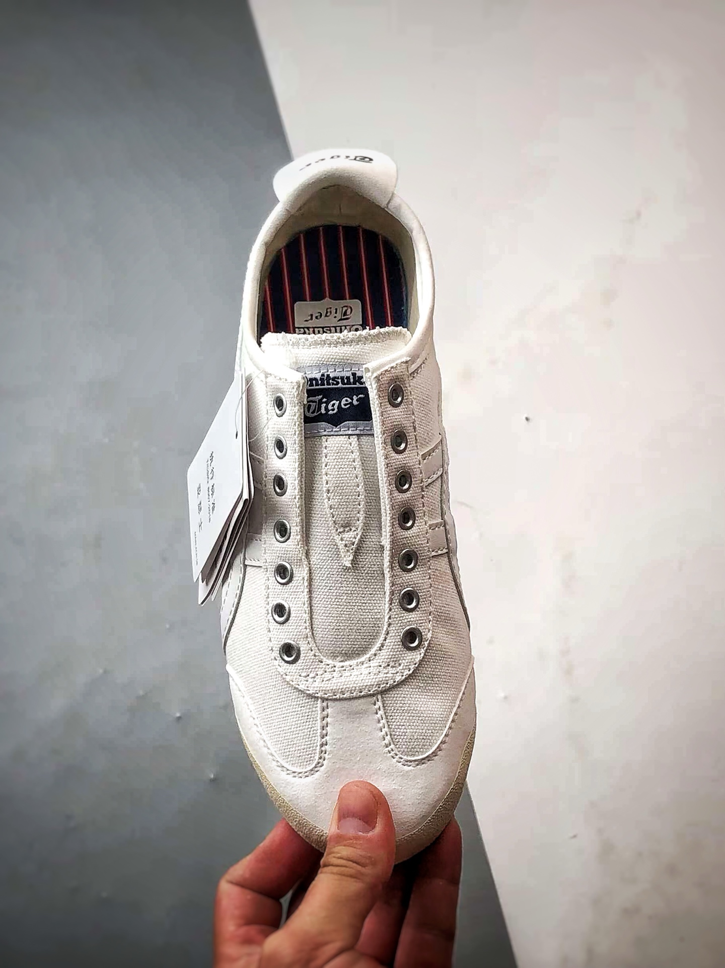 150 Asics 鬼冢虎 Mexico 66 Slip-On 帆布白色 1183C141-100