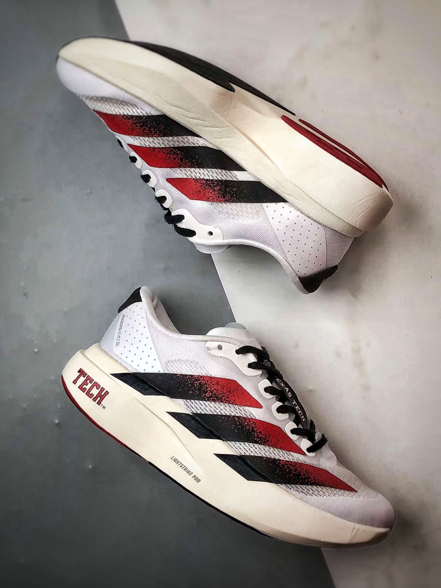 220 AD Adizero Evo SL M 白黑红 零度系列马拉松轻量竞速运动跑鞋 JQ4569