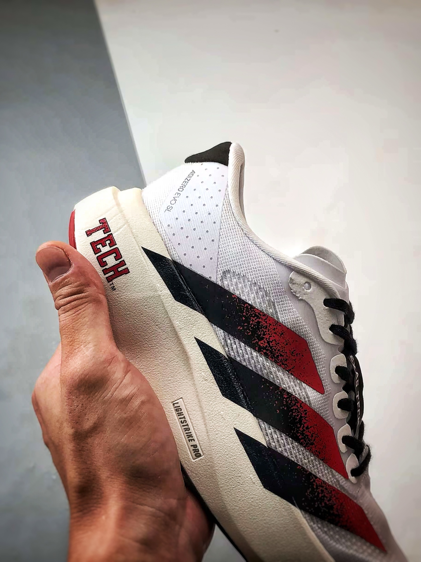 220 AD Adizero Evo SL M 白黑红 零度系列马拉松轻量竞速运动跑鞋 JQ4569