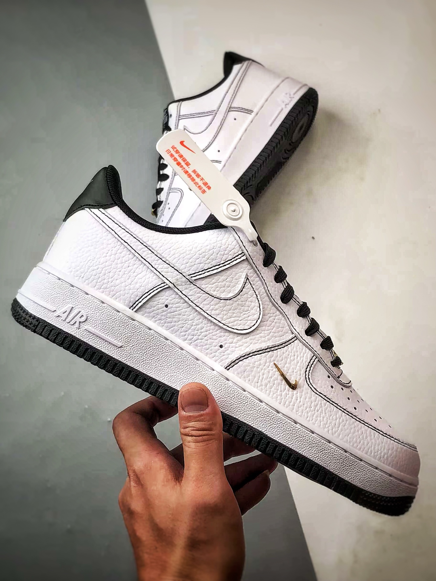 220 Air Force 1 '07 Low 白黑小金钩 IB6543-101