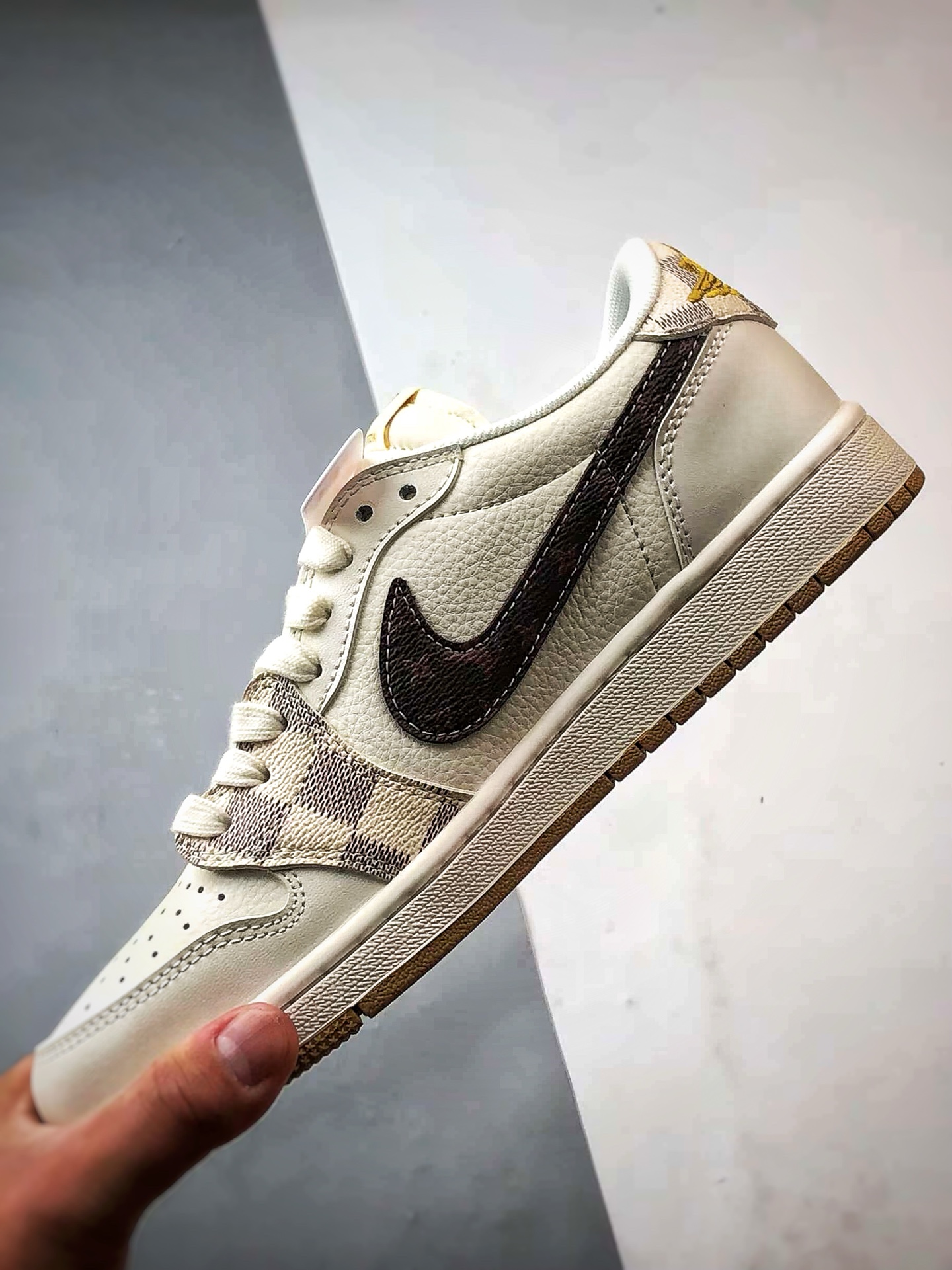 290 Air Jordan 1 Low OG ”高端定制” LV老花米白棕倒钩 XS7089-617