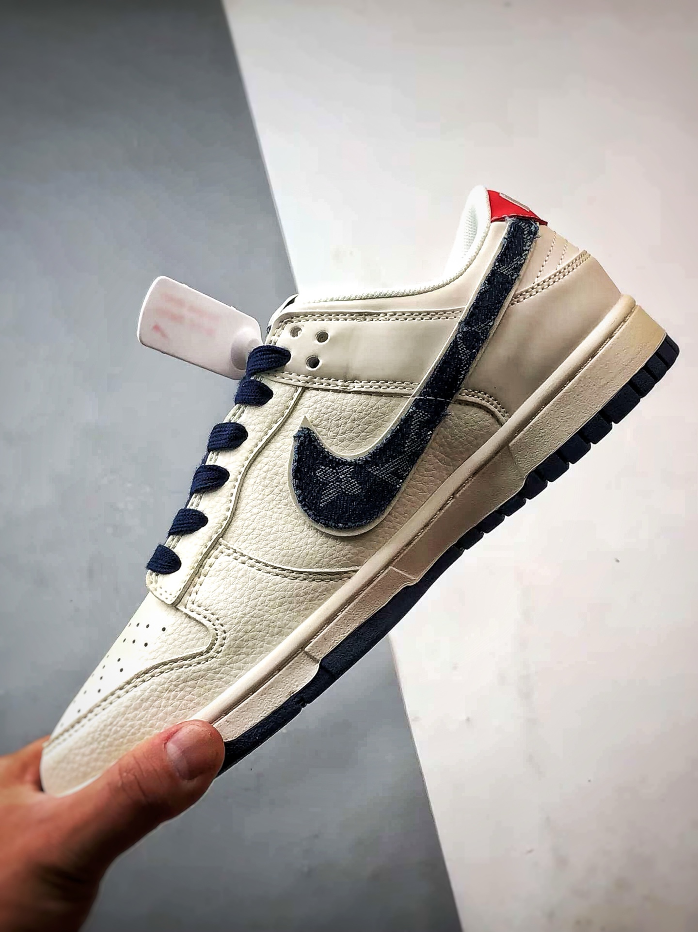 290 NK Dunk Low Retro ”DIY高端定制” LV米白蓝牛仔钩 低帮休闲运动板鞋 JP1648-037