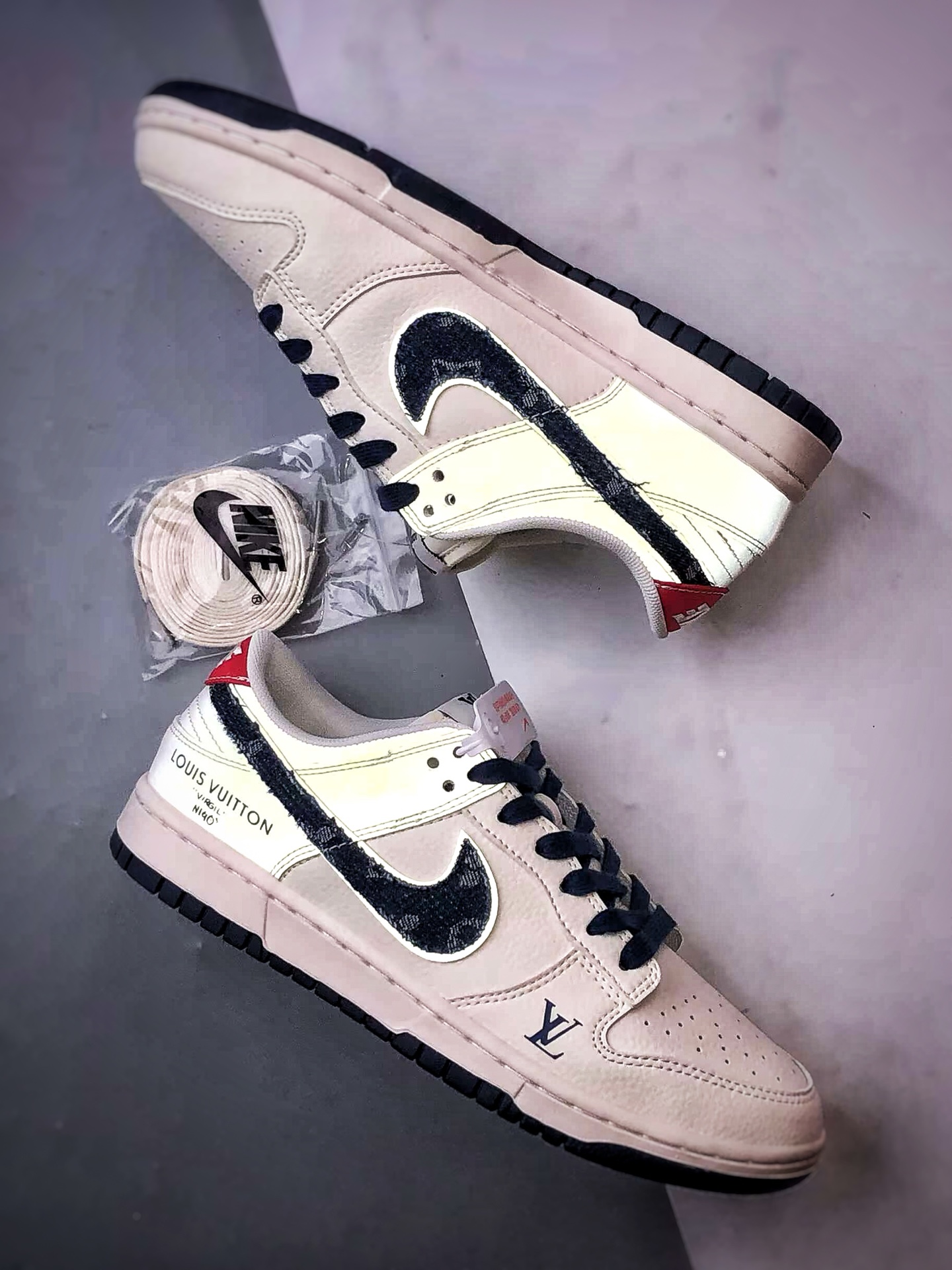 290 NK Dunk Low Retro ”DIY高端定制” LV米白蓝牛仔钩 低帮休闲运动板鞋 JP1648-037