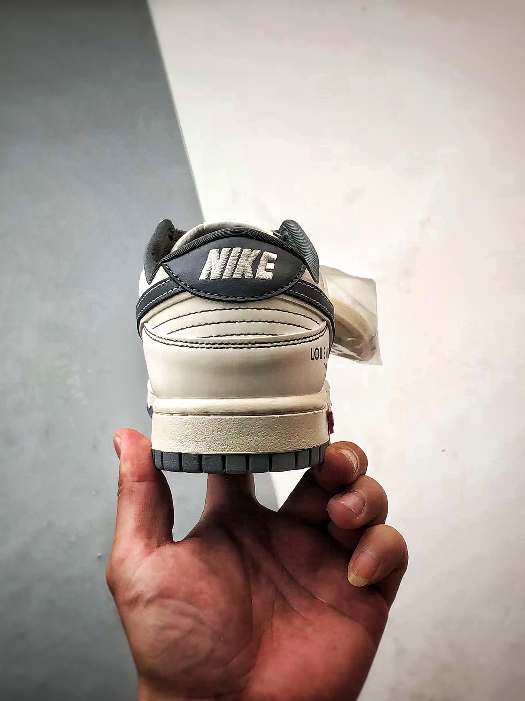 290 NK Dunk Low Retro ”DIY高端定制” LV印花米白灰钩 低帮休闲运动板鞋 YX5066-363