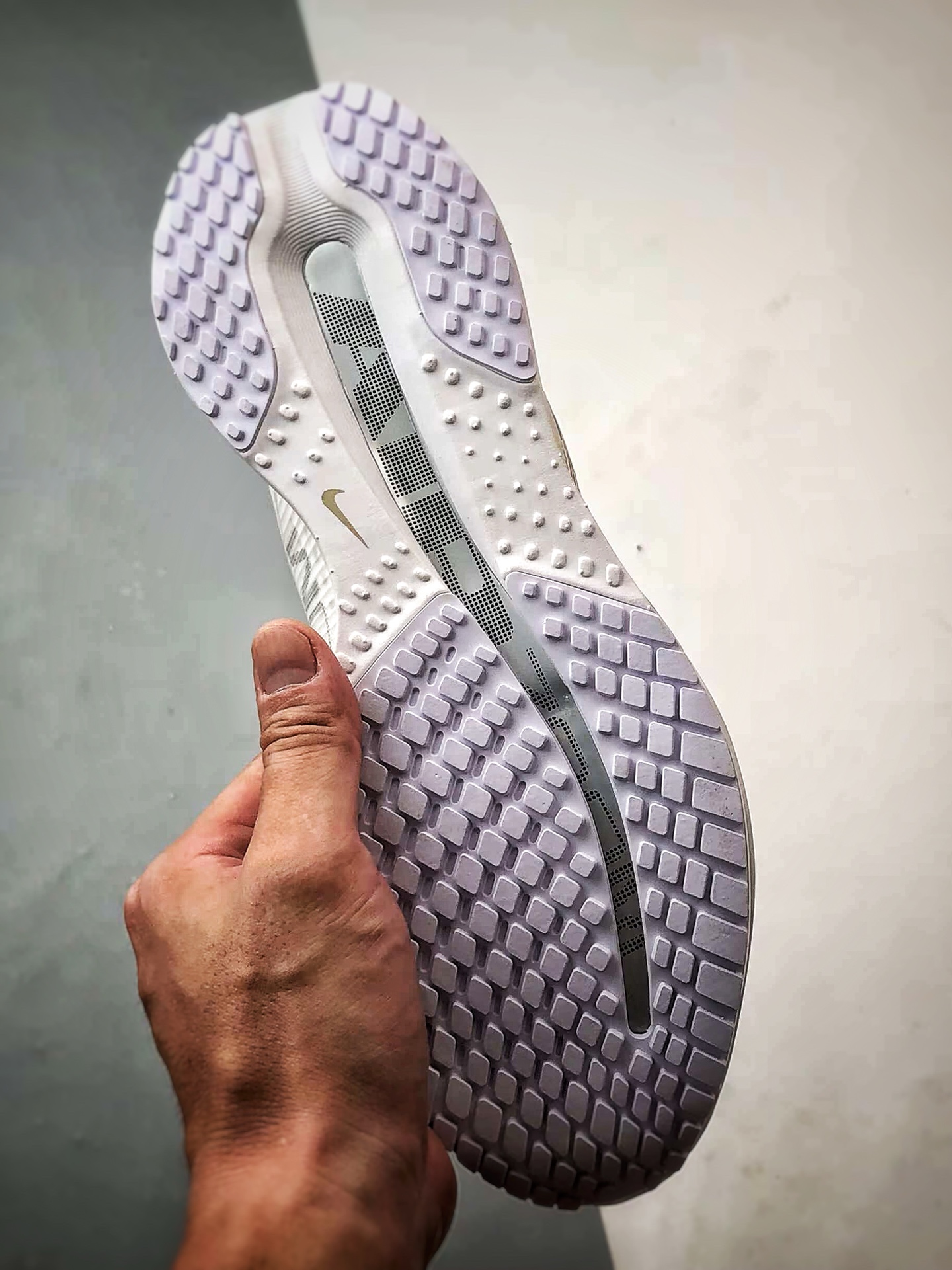 280 市售最强版本 欢迎对比 NK Pegasus Premium系列 白色 全掌气垫纤维气柱网面跑步鞋 HQ2592-102-Chinese UA Cheap High Quatity Brand Clothes Bags handbags Sneakers wholesale wholesaler seller from China Factory suppliers Fashion Clothing Shoes best Quality Beautiful Price 280 市售最强版本 欢迎对比 NK Pegasus Premium系列 白色 全掌气垫纤维气柱网面跑步鞋 HQ2592-102