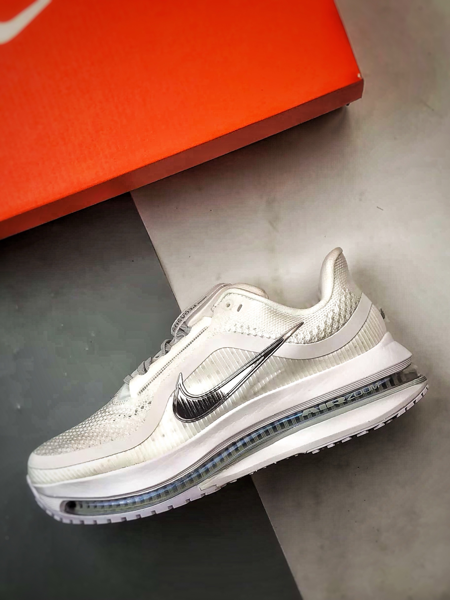 280 市售最强版本 欢迎对比 NK Pegasus Premium系列 白色 全掌气垫纤维气柱网面跑步鞋 HQ2592-102-Chinese UA Cheap High Quatity Brand Clothes Bags handbags Sneakers wholesale wholesaler seller from China Factory suppliers Fashion Clothing Shoes best Quality Beautiful Price 280 市售最强版本 欢迎对比 NK Pegasus Premium系列 白色 全掌气垫纤维气柱网面跑步鞋 HQ2592-102