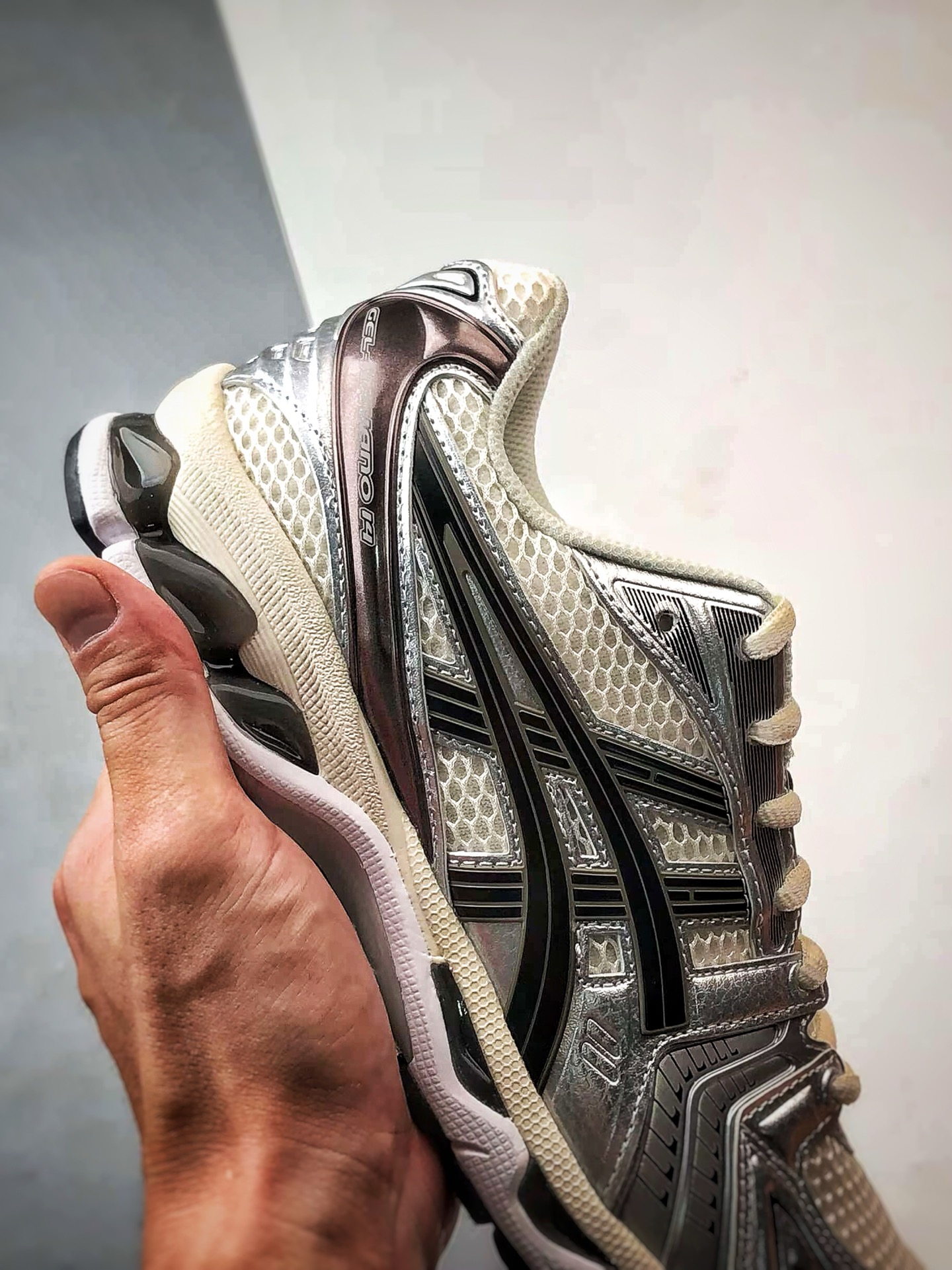 320 Asics Gel-Kayano 14系列 黑白银 复古街头休闲运动跑步鞋 1201A019-108-Chinese UA Cheap High Quatity Brand Clothes Bags handbags Sneakers wholesale wholesaler seller from China Factory suppliers Fashion Clothing Shoes best Quality Beautiful Price 320 Asics Gel-Kayano 14系列 黑白银 复古街头休闲运动跑步鞋 1201A019-108