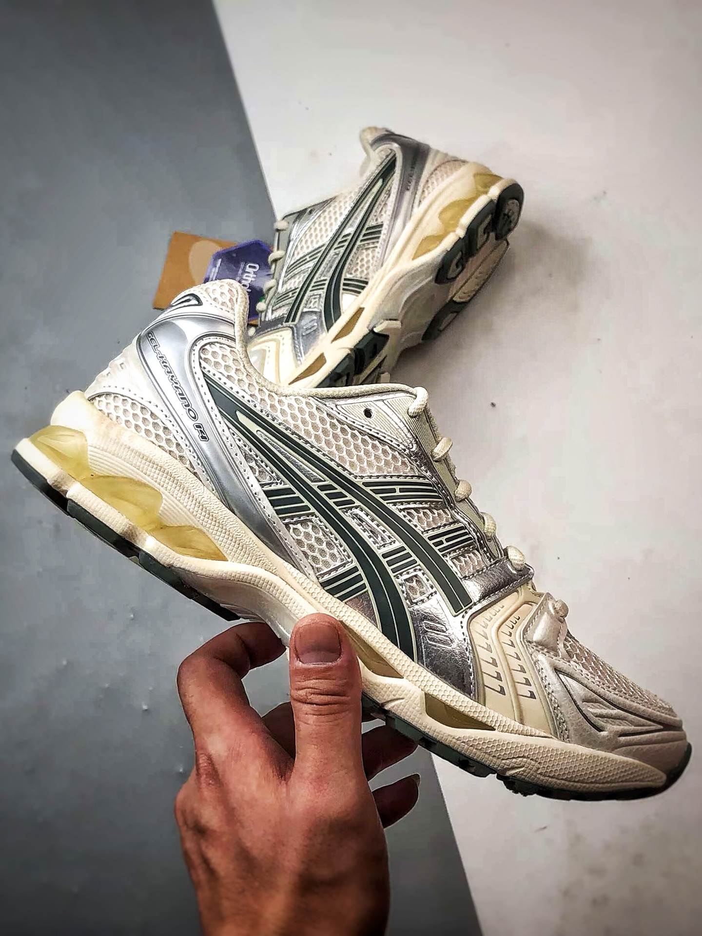 320 Asics Gel-Kayano 14系列 米白 复古街头休闲运动跑步鞋 1201A019-200