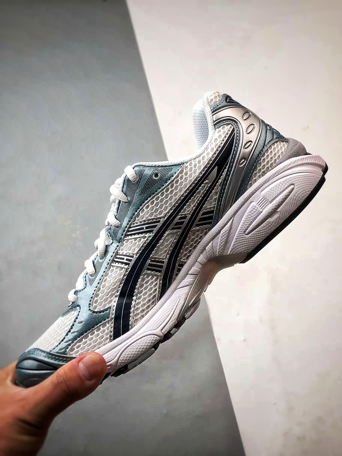 320 Asics Gel-Kayano 14系列 灰蓝 复古街头休闲运动跑步鞋 1203A537-106