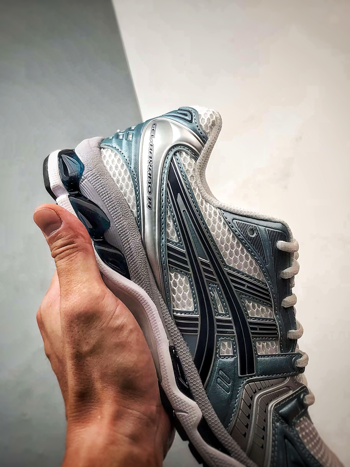 320 Asics Gel-Kayano 14系列 灰蓝 复古街头休闲运动跑步鞋 1203A537-106