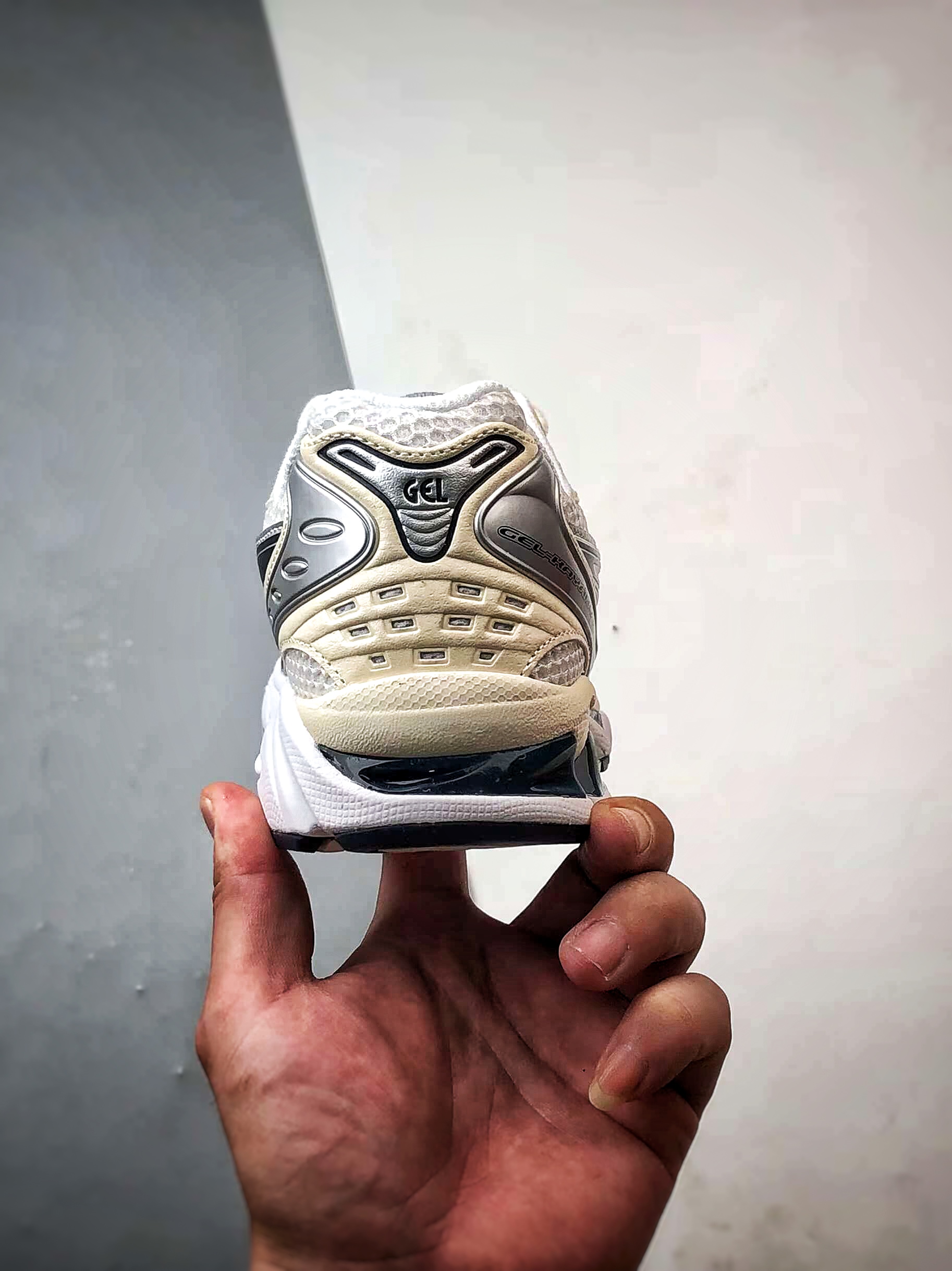 320 Asics Gel-Kayano 14系列 白黑银 复古街头休闲运动跑步鞋 1202A056-109-Chinese UA Cheap High Quatity Brand Clothes Bags handbags Sneakers wholesale wholesaler seller from China Factory suppliers Fashion Clothing Shoes best Quality Beautiful Price 320 Asics Gel-Kayano 14系列 白黑银 复古街头休闲运动跑步鞋 1202A056-109