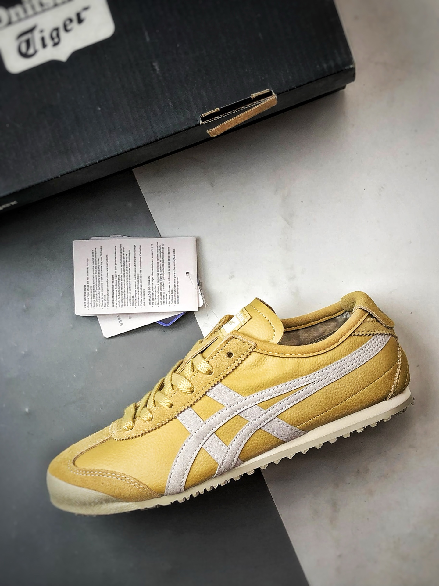 160 Asics 鬼冢虎 Mexico 66 Vin 黄色 1183B391-204