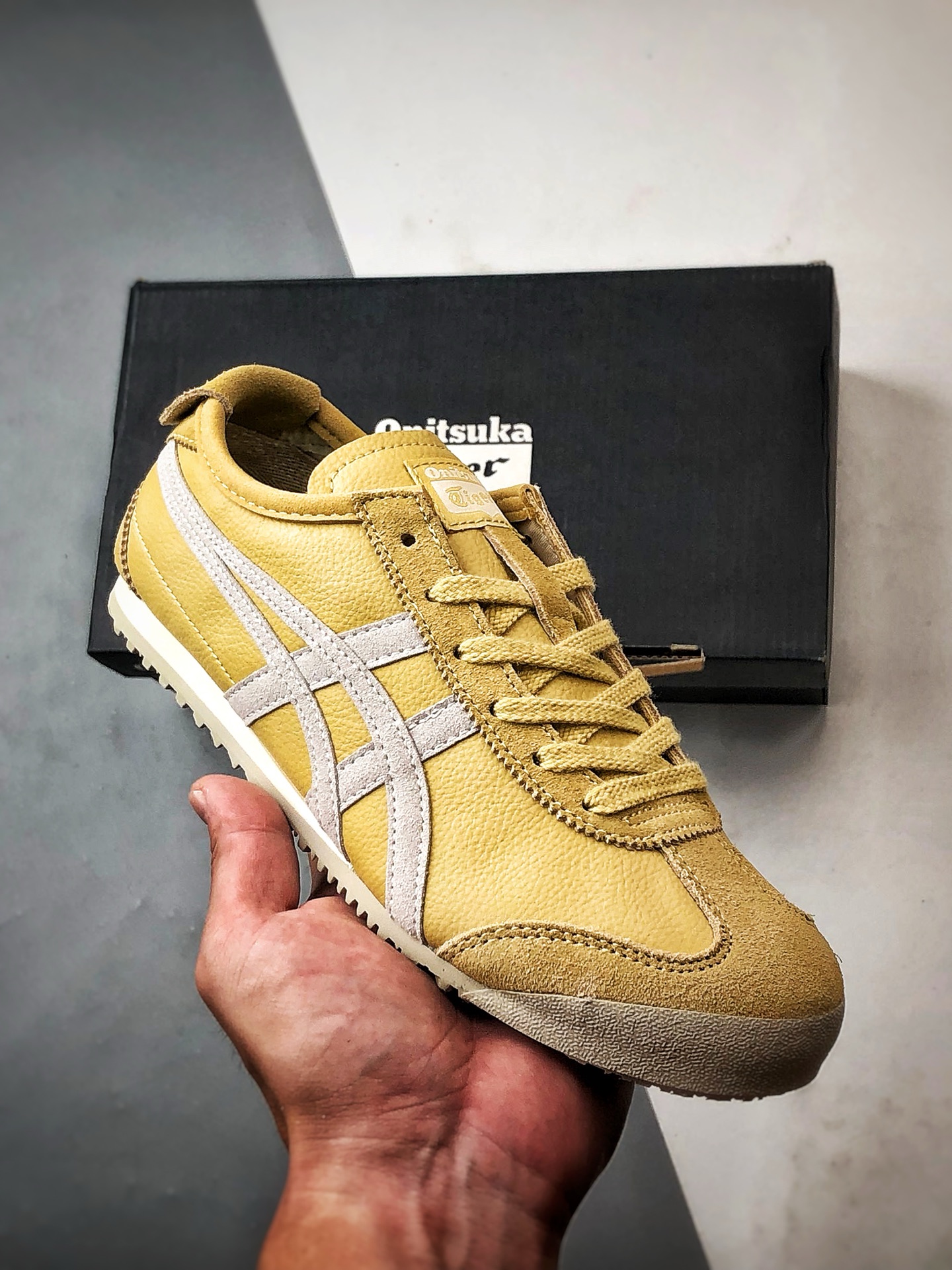 160 Asics 鬼冢虎 Mexico 66 Vin 黄色 1183B391-204