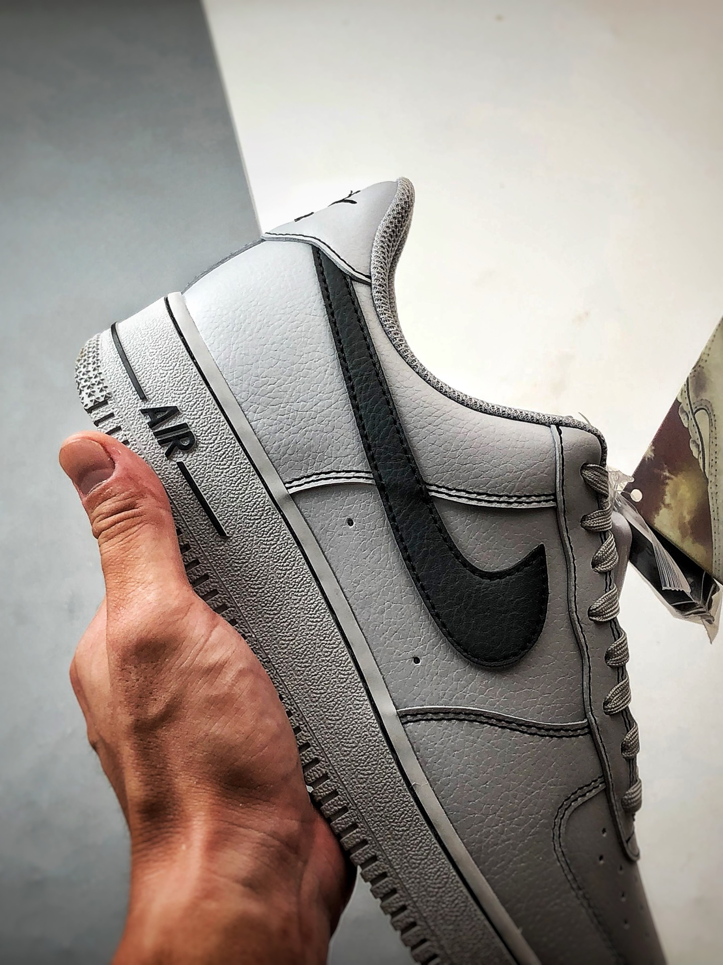 220 Air Force 1 '07 Low 灰黑色 HQ2037-004