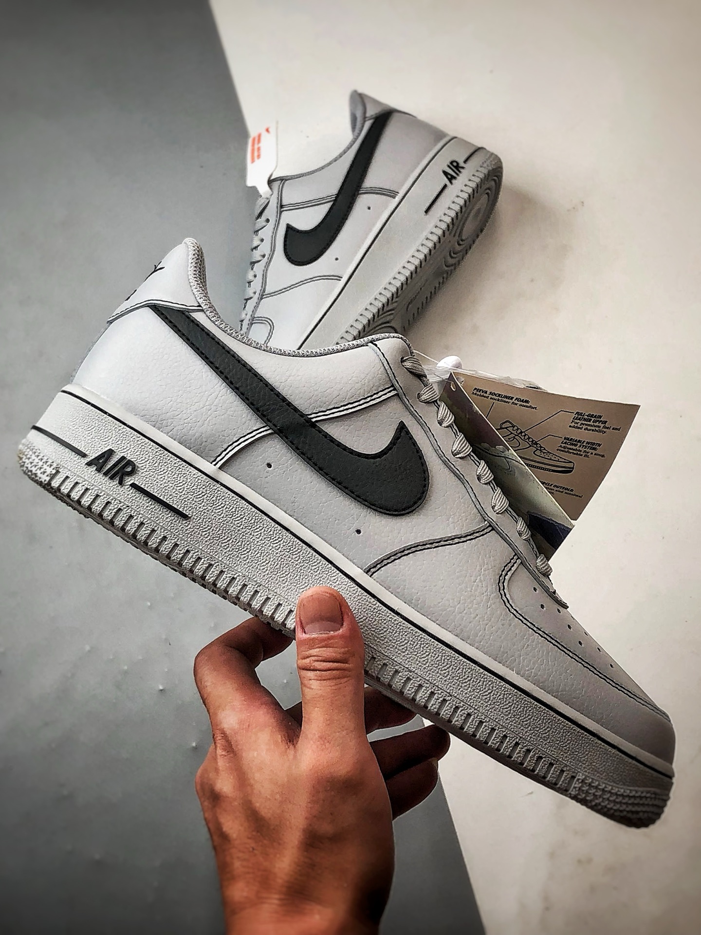 220 Air Force 1 '07 Low 灰黑色 HQ2037-004
