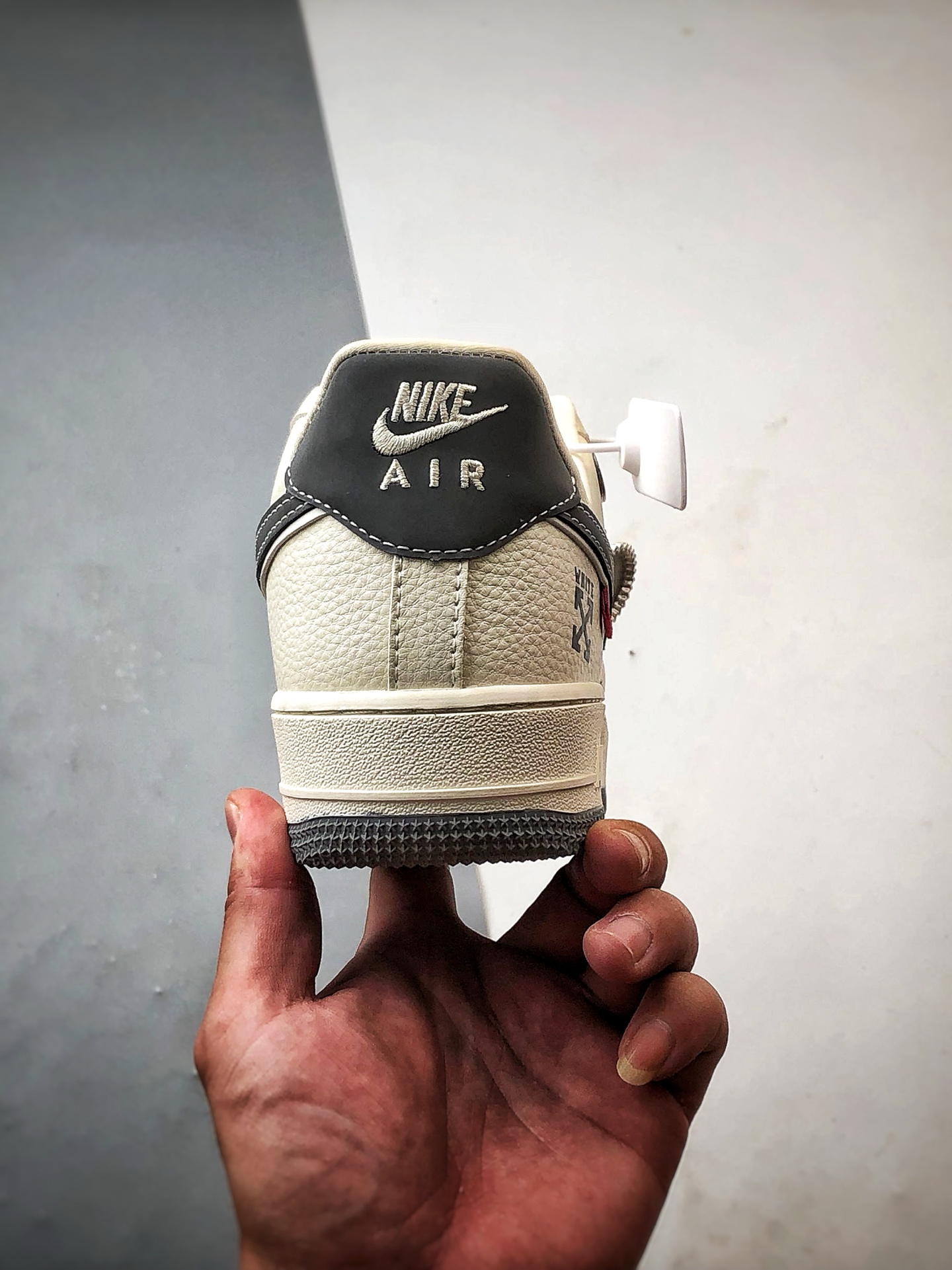 280 OW x Air Force 1 Low 米白灰 KJ1688-004-Chinese UA Cheap High Quatity Brand Clothes Bags handbags Sneakers wholesale wholesaler seller from China Factory suppliers Fashion Clothing Shoes best Quality Beautiful Price 280 OW x Air Force 1 Low 米白灰 KJ1688-004