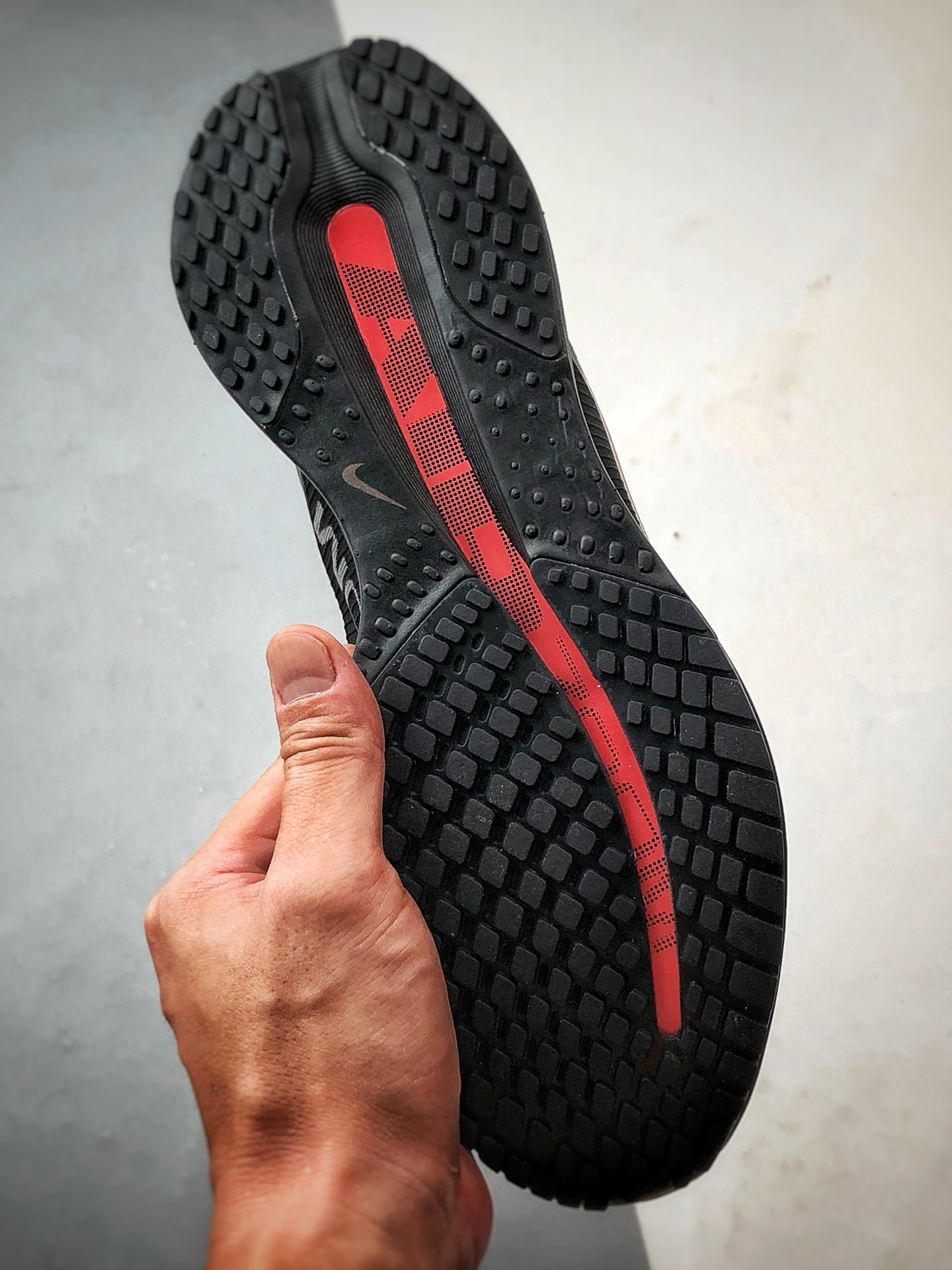 300 市售最强版本 欢迎对比 NK Pegasus Premium系列 黑红色 全掌气垫纤维气柱网面跑步鞋 HQ2592-003-Chinese UA Cheap High Quatity Brand Clothes Bags handbags Sneakers wholesale wholesaler seller from China Factory suppliers Fashion Clothing Shoes best Quality Beautiful Price 300 市售最强版本 欢迎对比 NK Pegasus Premium系列 黑红色 全掌气垫纤维气柱网面跑步鞋 HQ2592-003