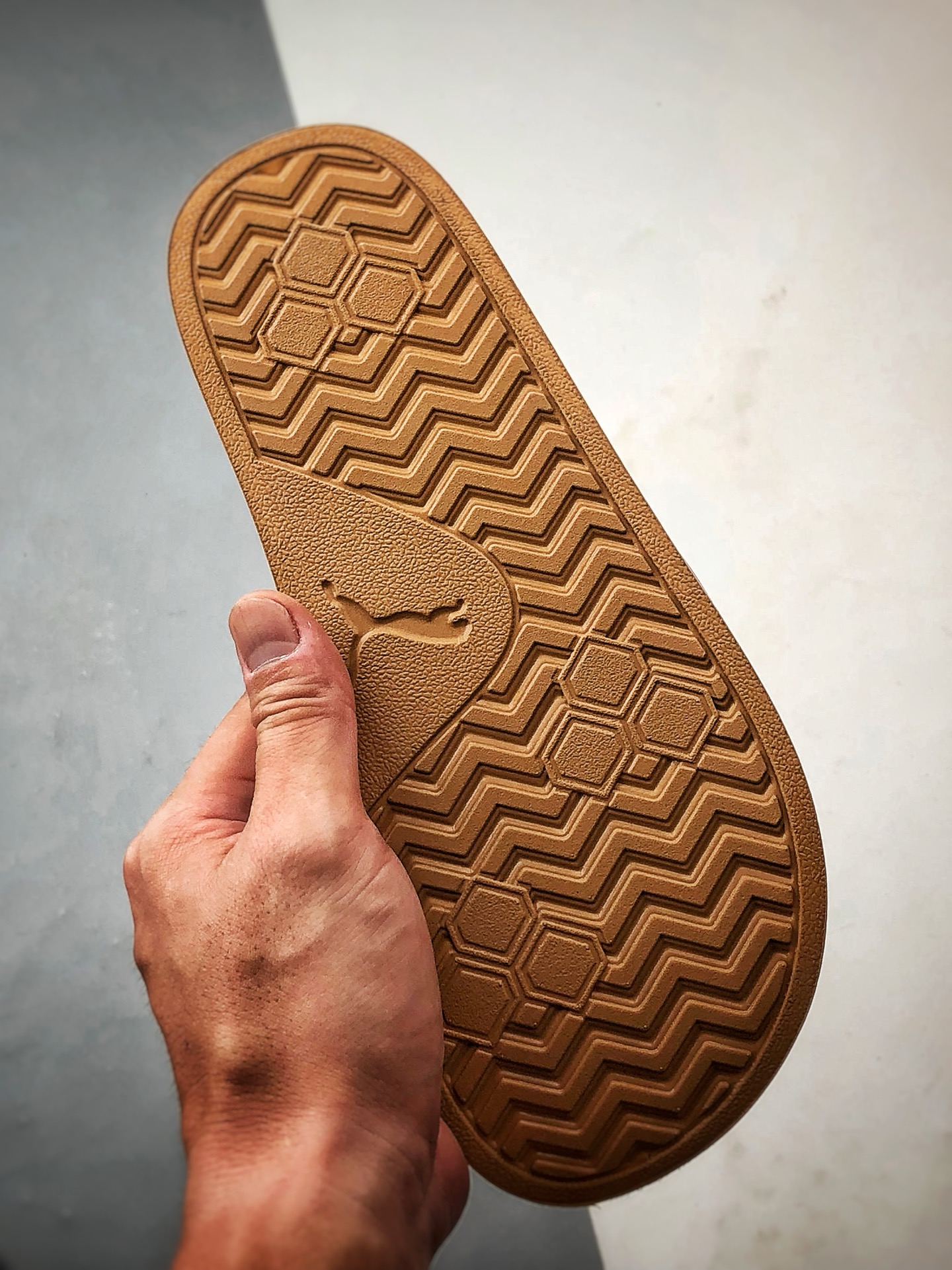 130 Puma Leadcat 2.0 灰绿 彪马轻便舒适一字拖鞋-Chinese UA Cheap High Quatity Brand Clothes Bags handbags Sneakers wholesale wholesaler seller from China Factory suppliers Fashion Clothing Shoes best Quality Beautiful Price 130 Puma Leadcat 2.0 灰绿 彪马轻便舒适一字拖鞋