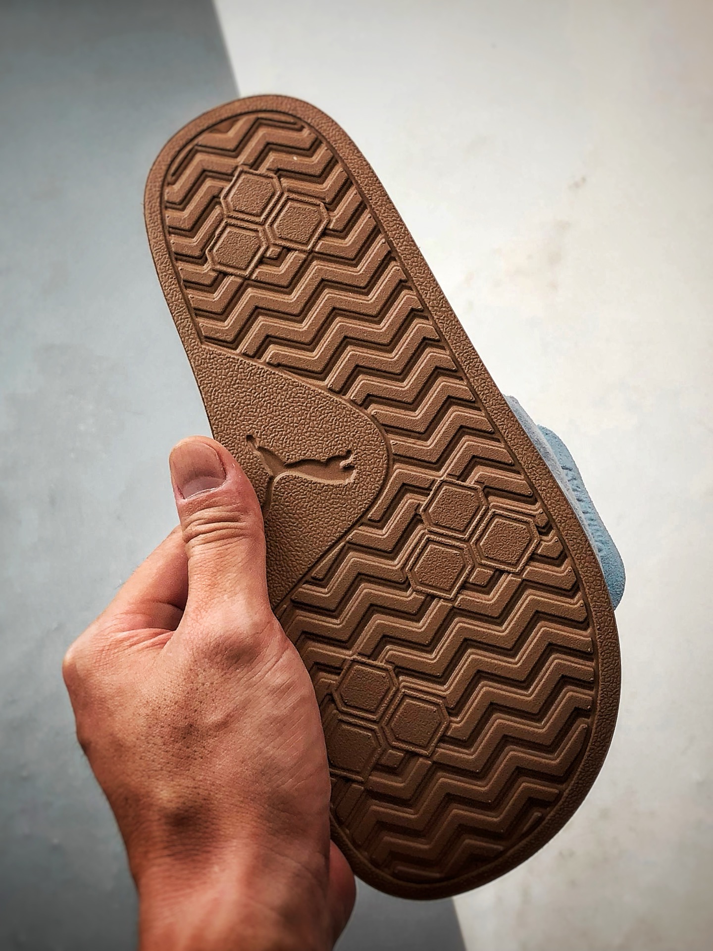 130 Puma Leadcat 2.0 浅蓝色 彪马轻便舒适一字拖鞋-Chinese UA Cheap High Quatity Brand Clothes Bags handbags Sneakers wholesale wholesaler seller from China Factory suppliers Fashion Clothing Shoes best Quality Beautiful Price 130 Puma Leadcat 2.0 浅蓝色 彪马轻便舒适一字拖鞋