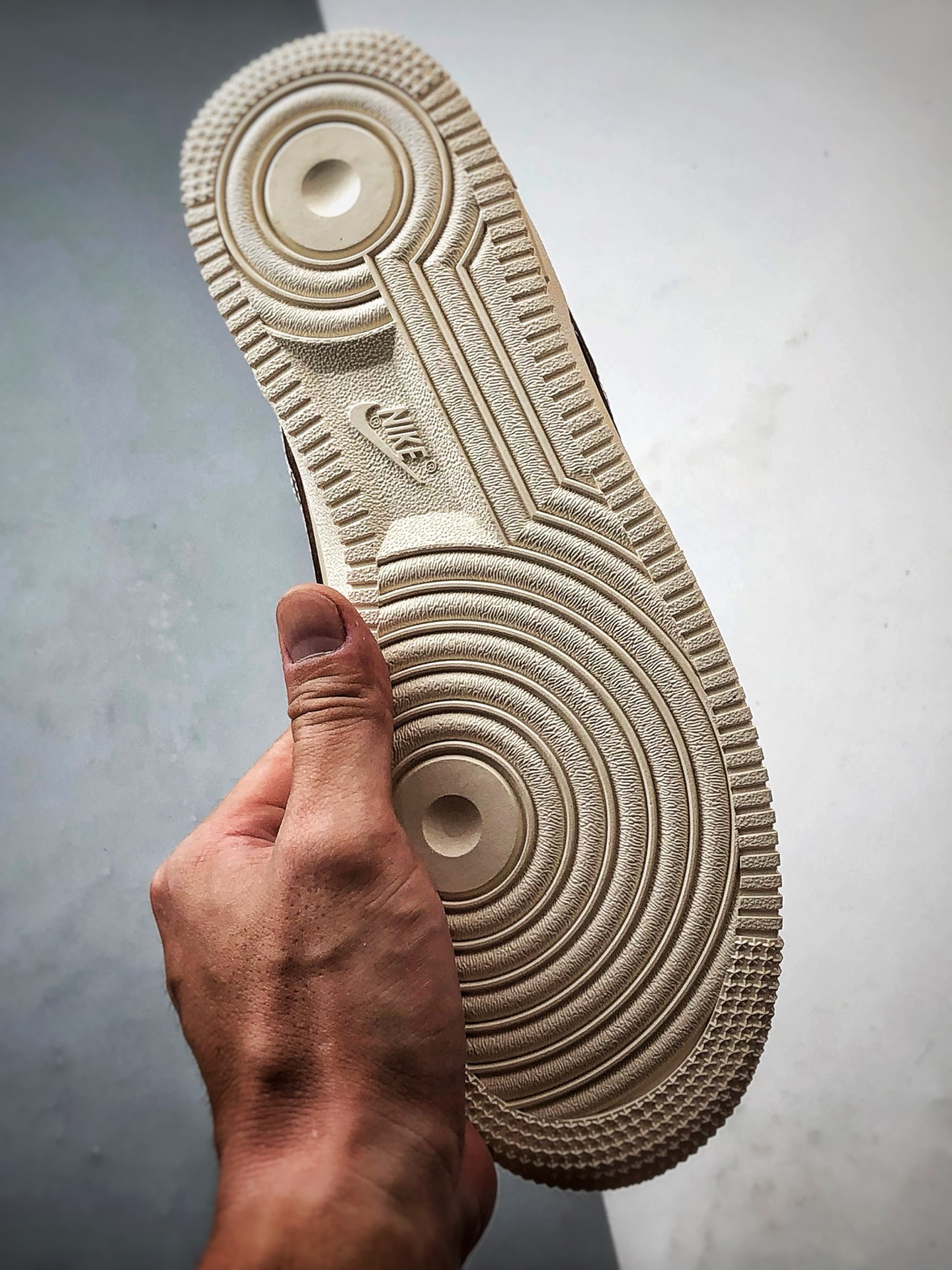 220 Air Force 1 '07 Low 浅米色 IB8865-221