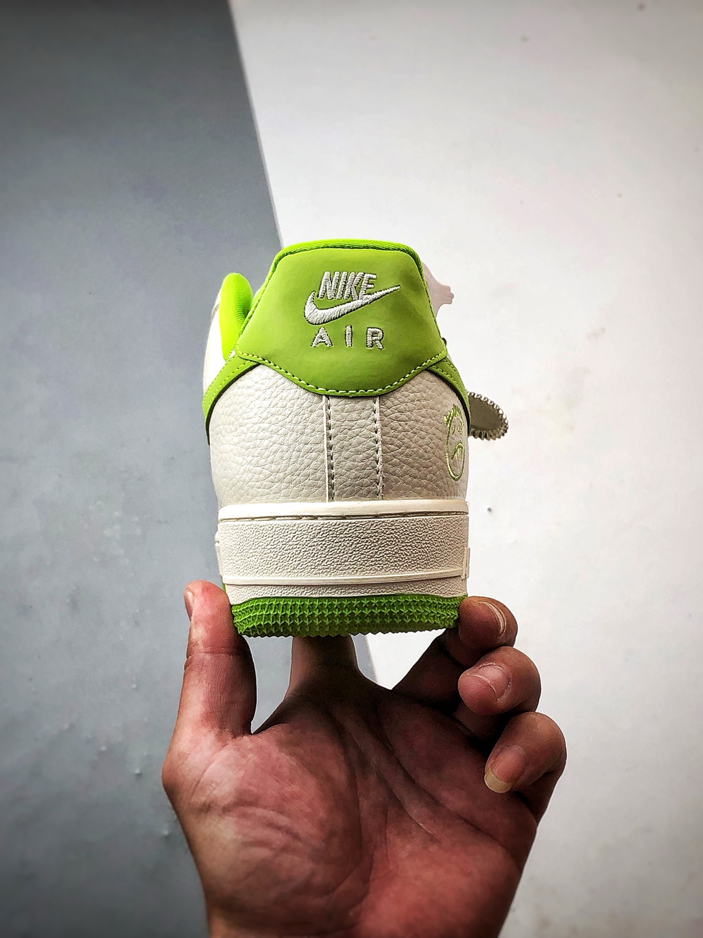 280 Air Force 1 '07 Low 鬼脸米白绿 DF0188-070-Chinese UA Cheap High Quatity Brand Clothes Bags handbags Sneakers wholesale wholesaler seller from China Factory suppliers Fashion Clothing Shoes best Quality Beautiful Price 280 Air Force 1 '07 Low 鬼脸米白绿 DF0188-070